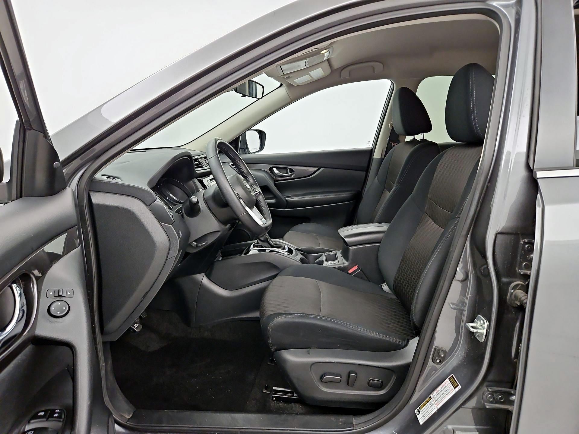 Thumbnail: 2019 Nissan Rogue - 11