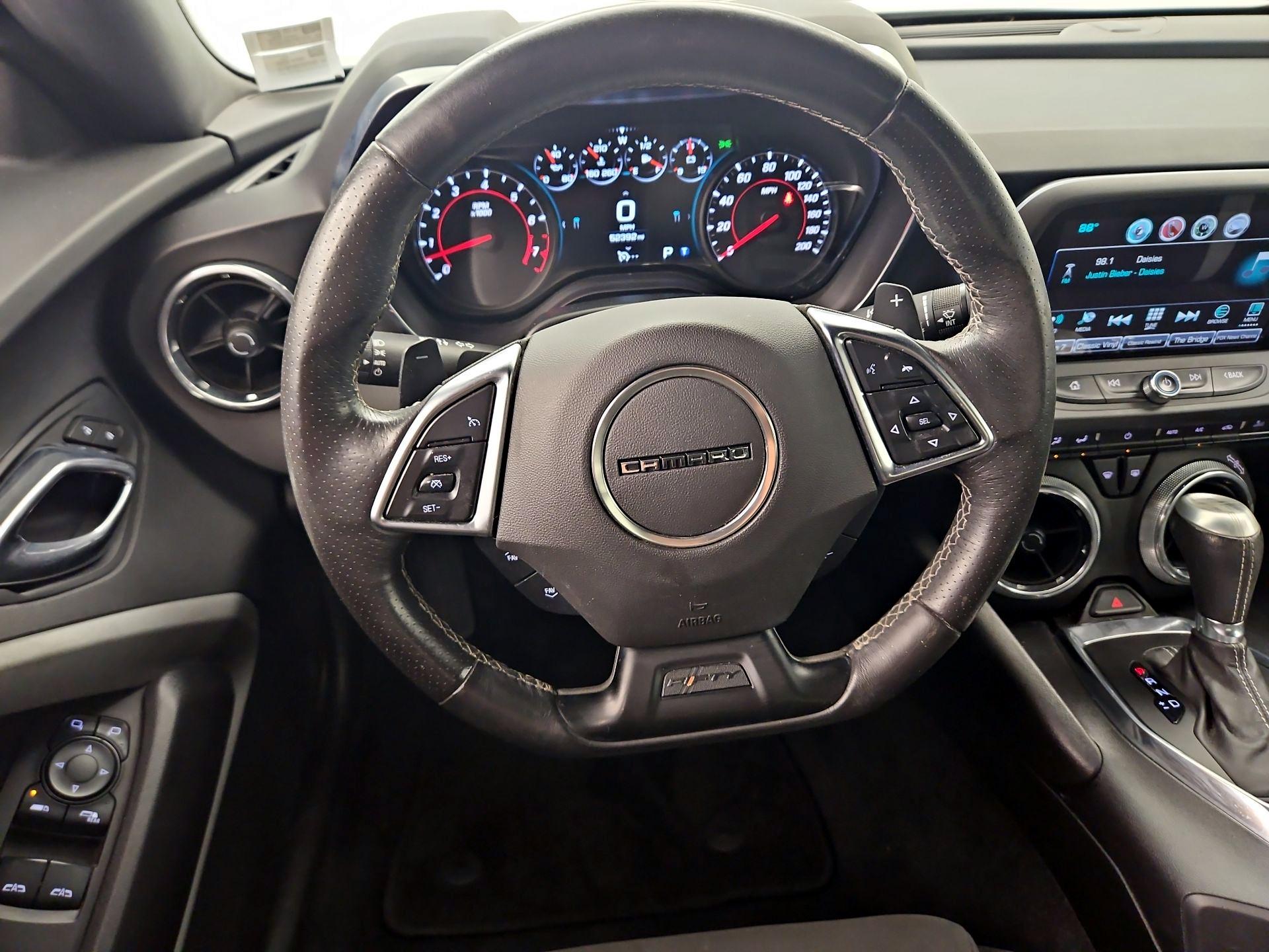 Thumbnail: 2017 Chevrolet Camaro - 10