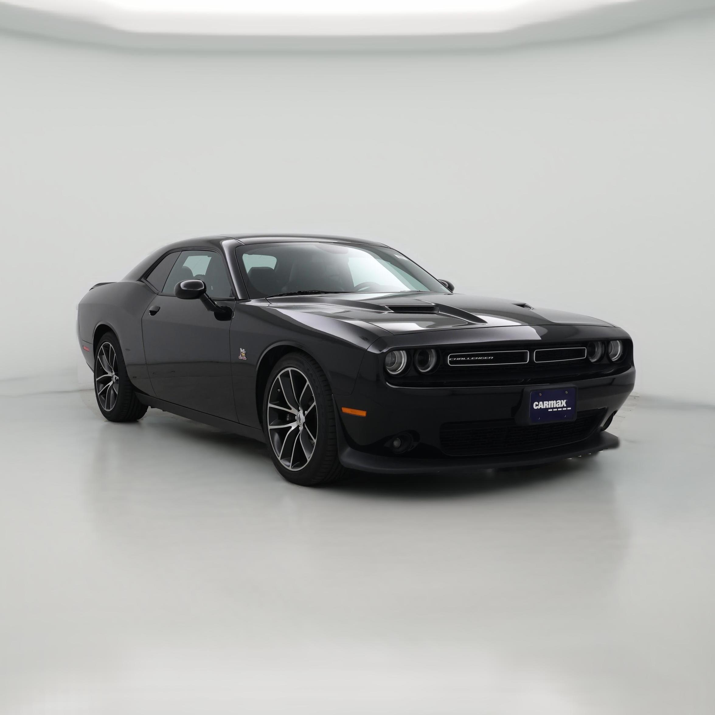 Thumbnail: 2017 Dodge Challenger - 1