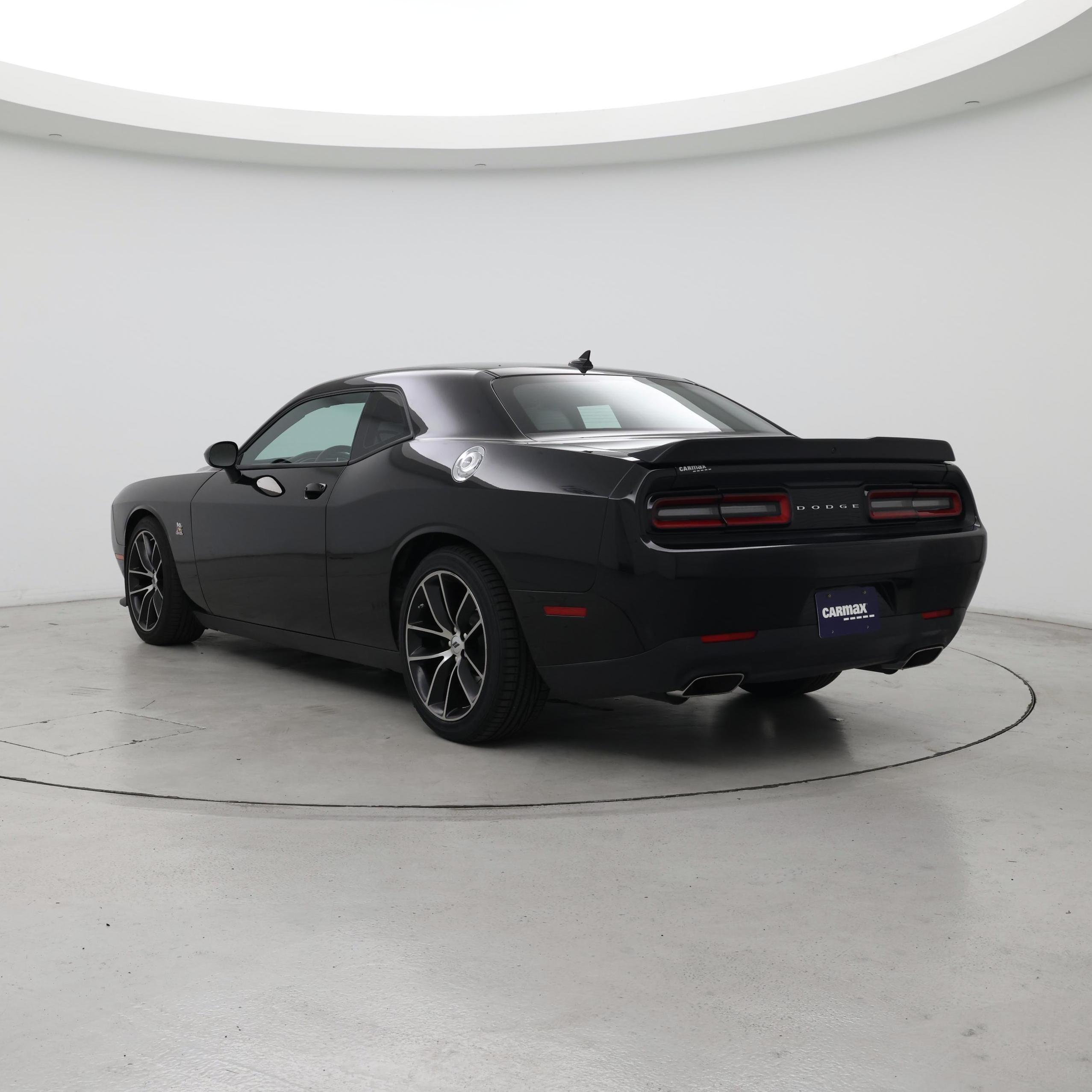 Thumbnail: 2017 Dodge Challenger - 2
