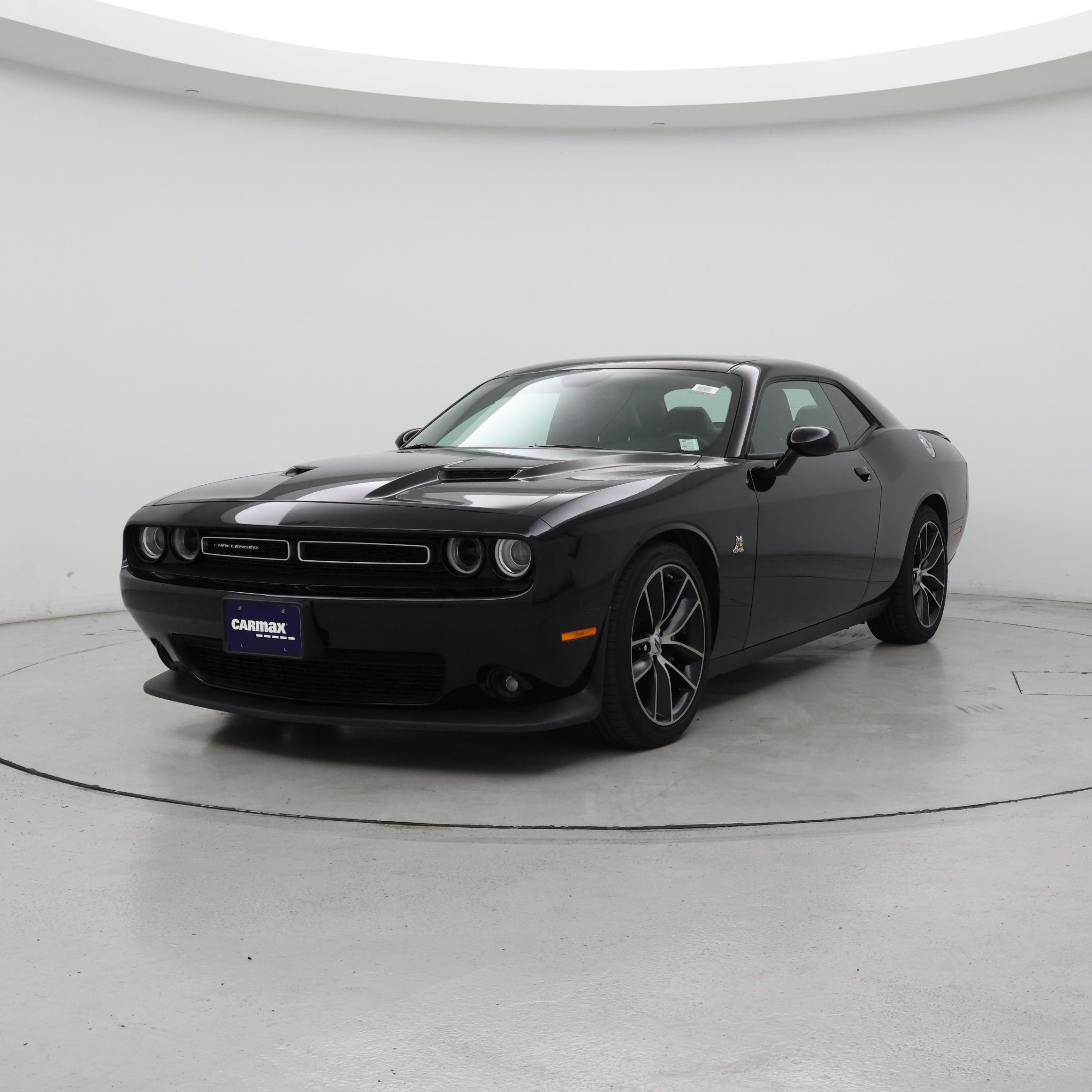 Thumbnail: 2017 Dodge Challenger - 4