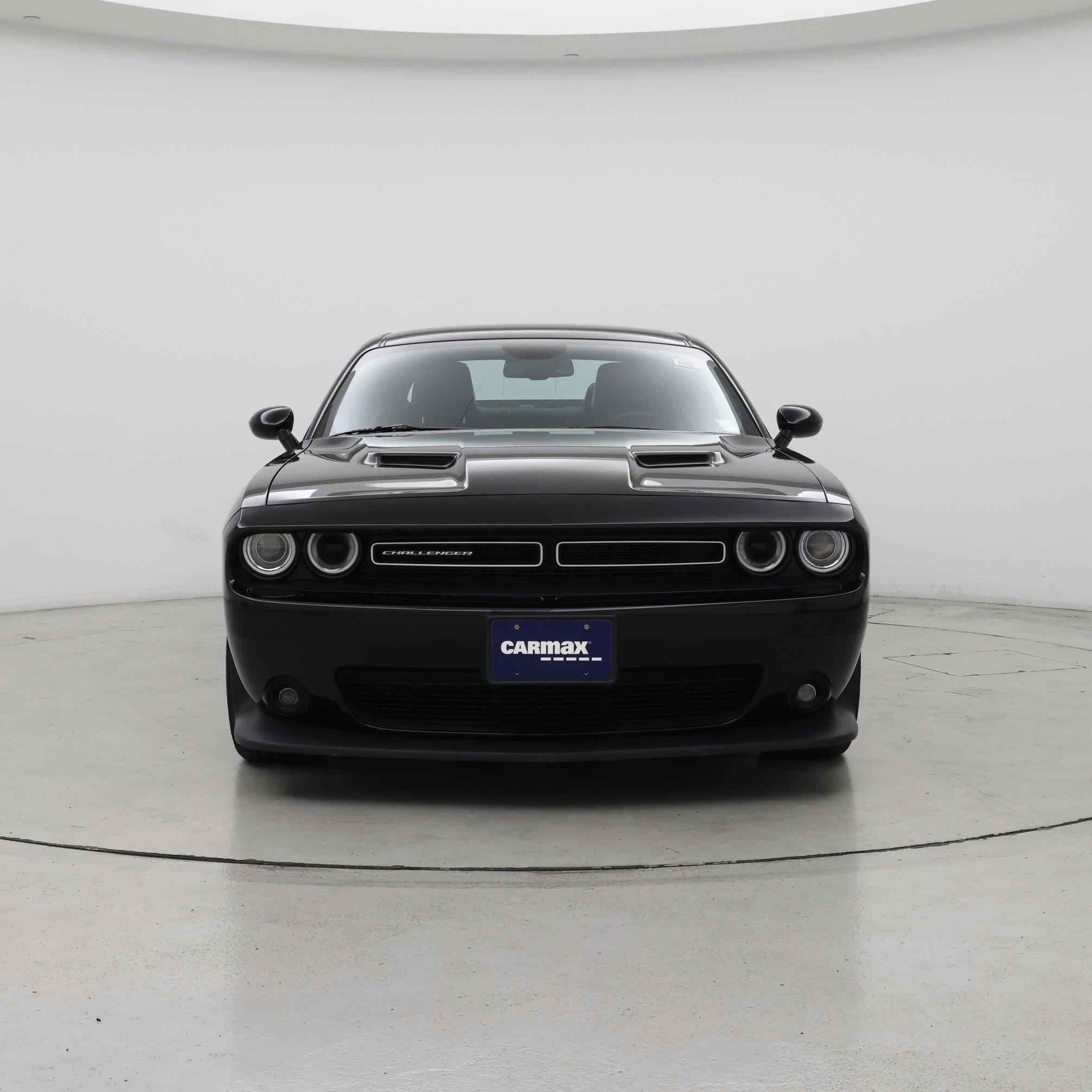 Thumbnail: 2017 Dodge Challenger - 5