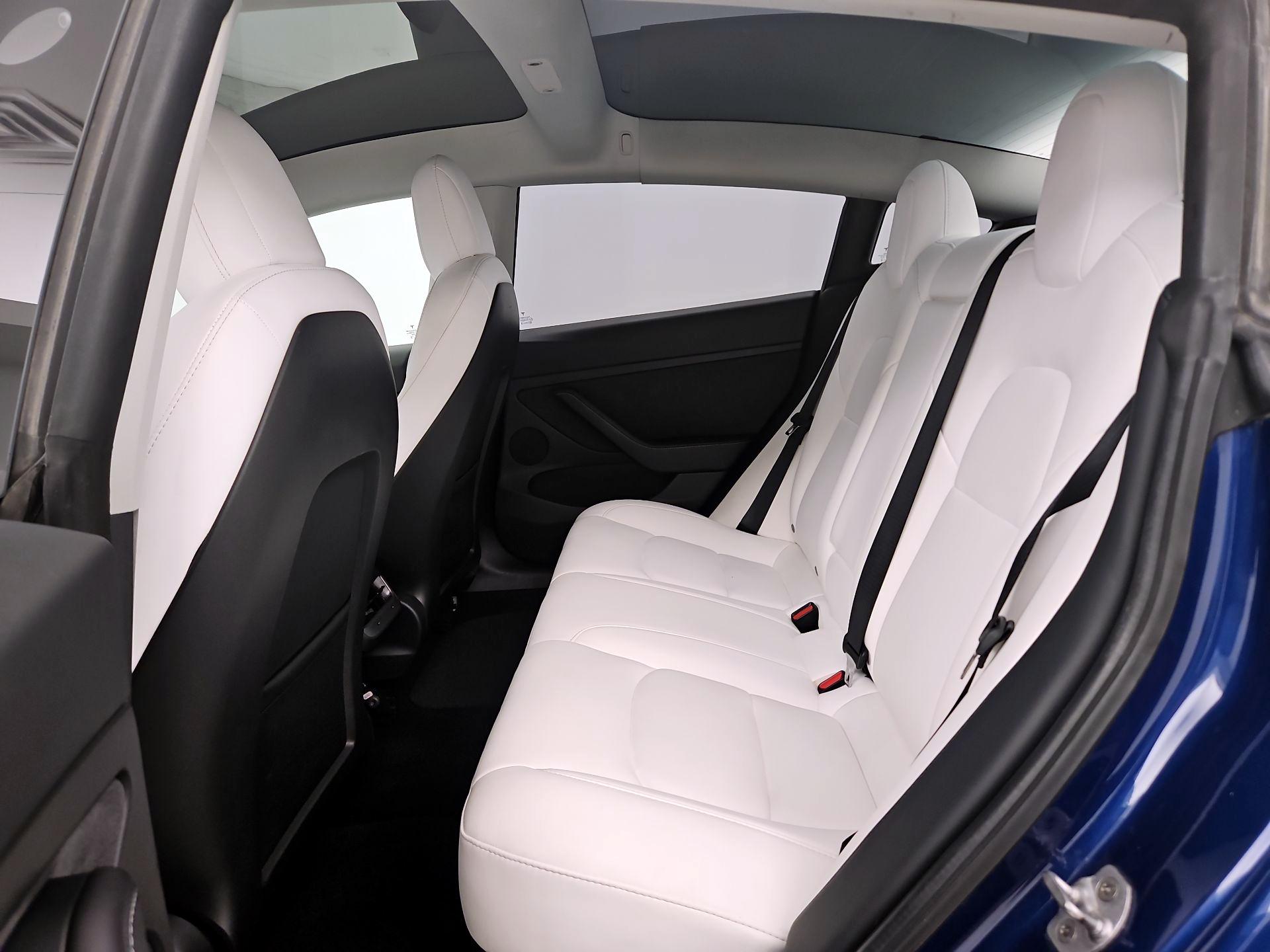 Thumbnail: 2022 Tesla Model 3 - 19