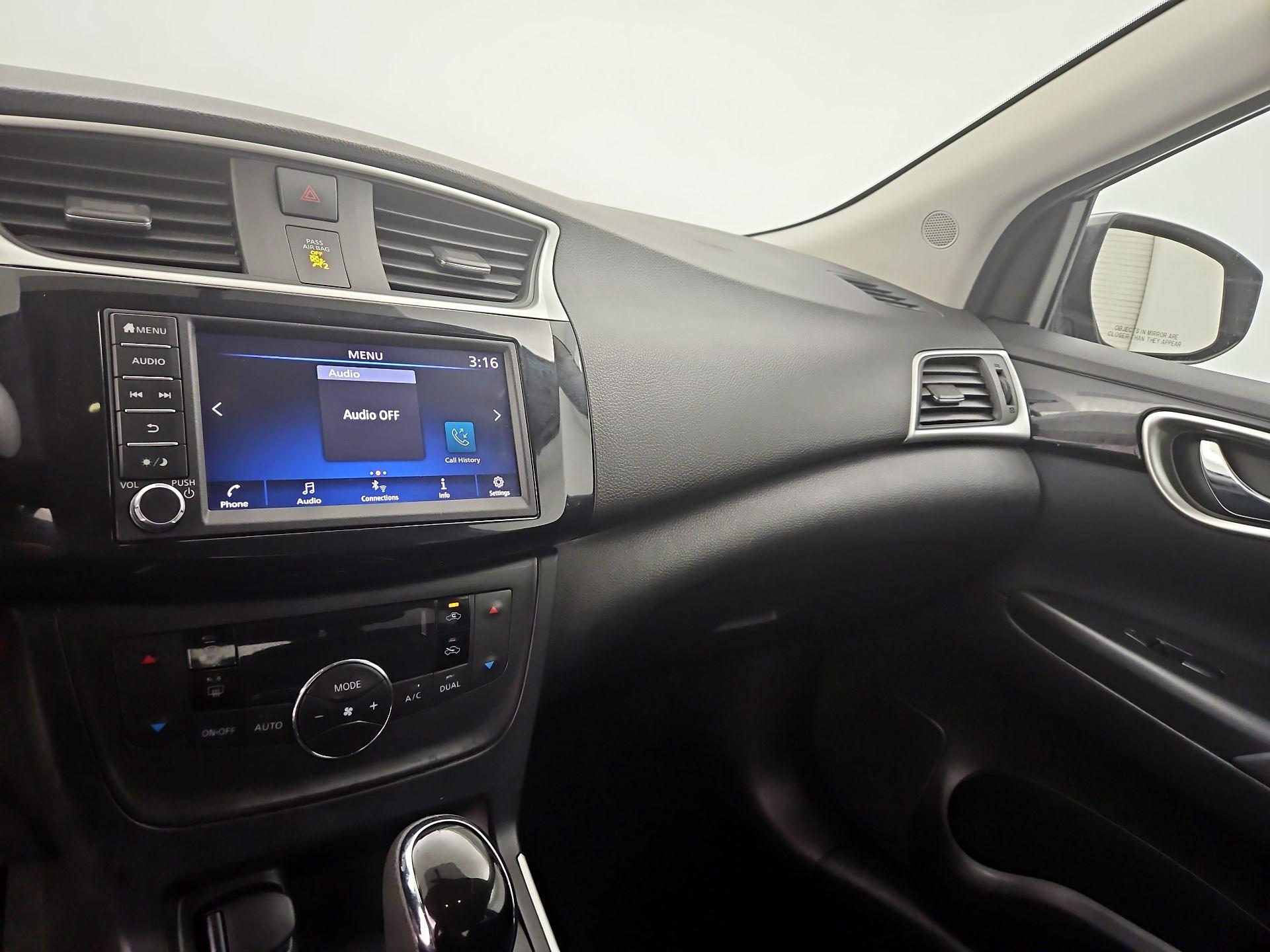 Thumbnail: 2019 Nissan Sentra - 15