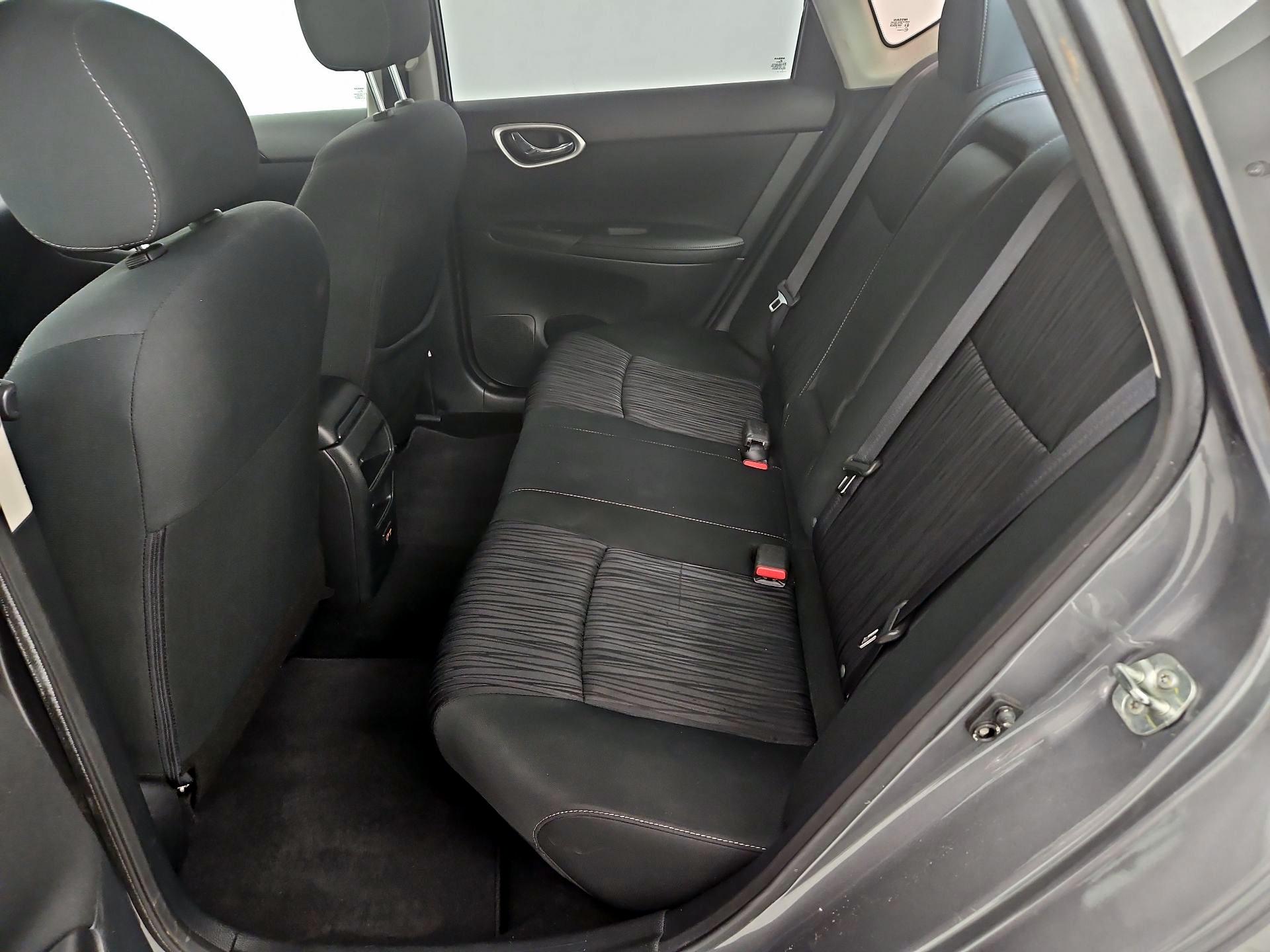 Thumbnail: 2019 Nissan Sentra - 18