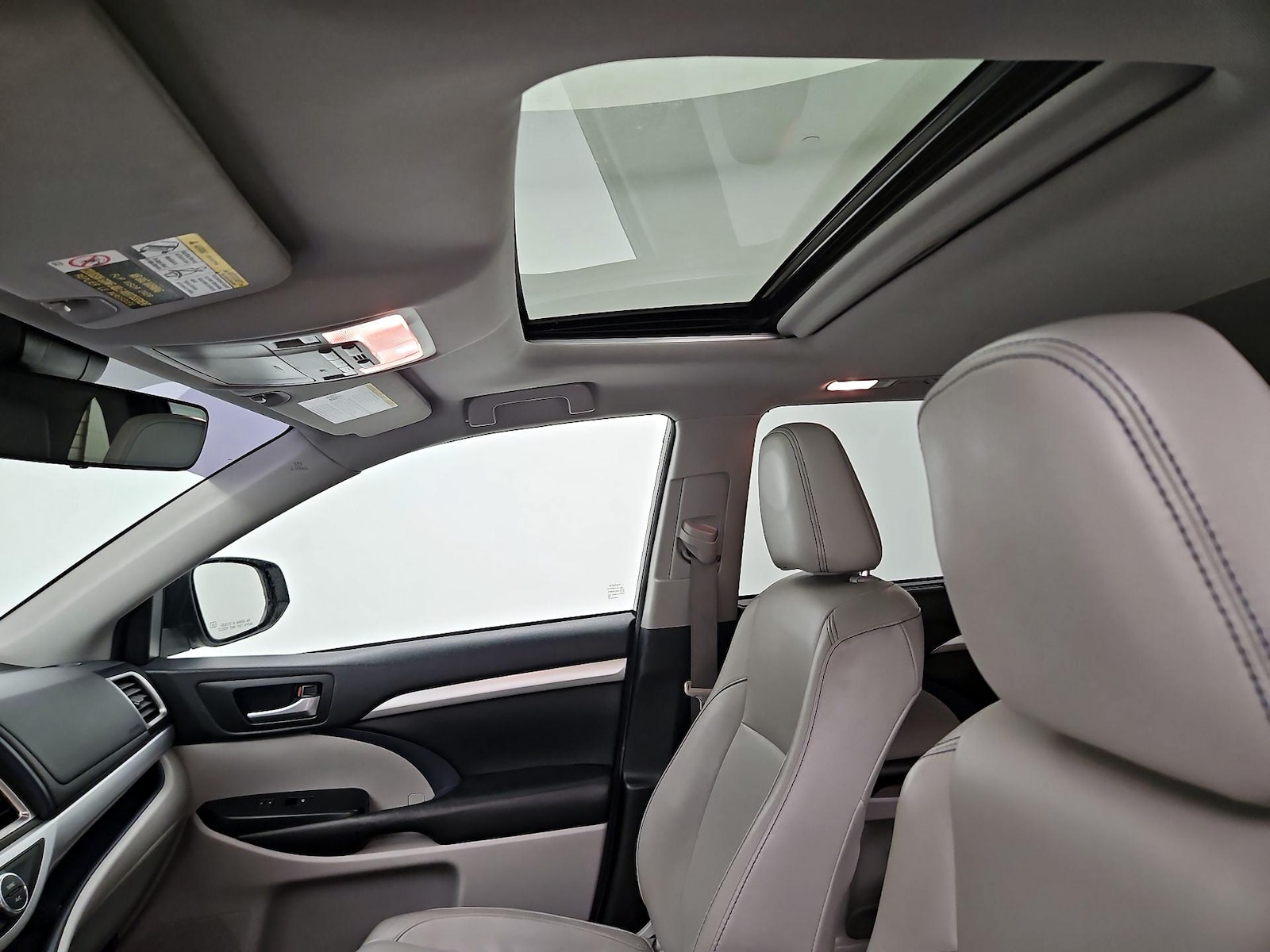 Sunroof(s) & Overhead Airbags