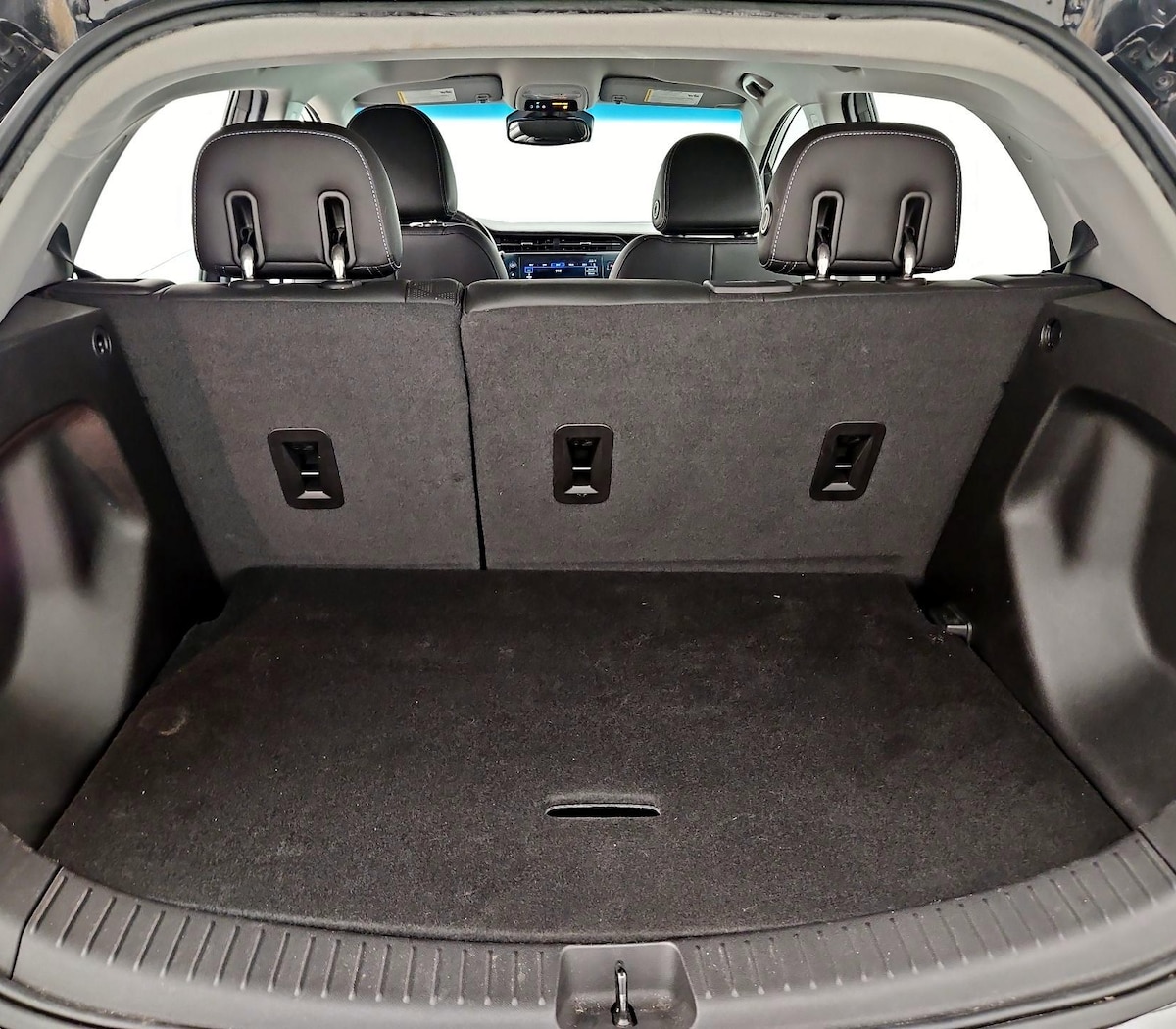Trunk/Cargo (Seats Up)
