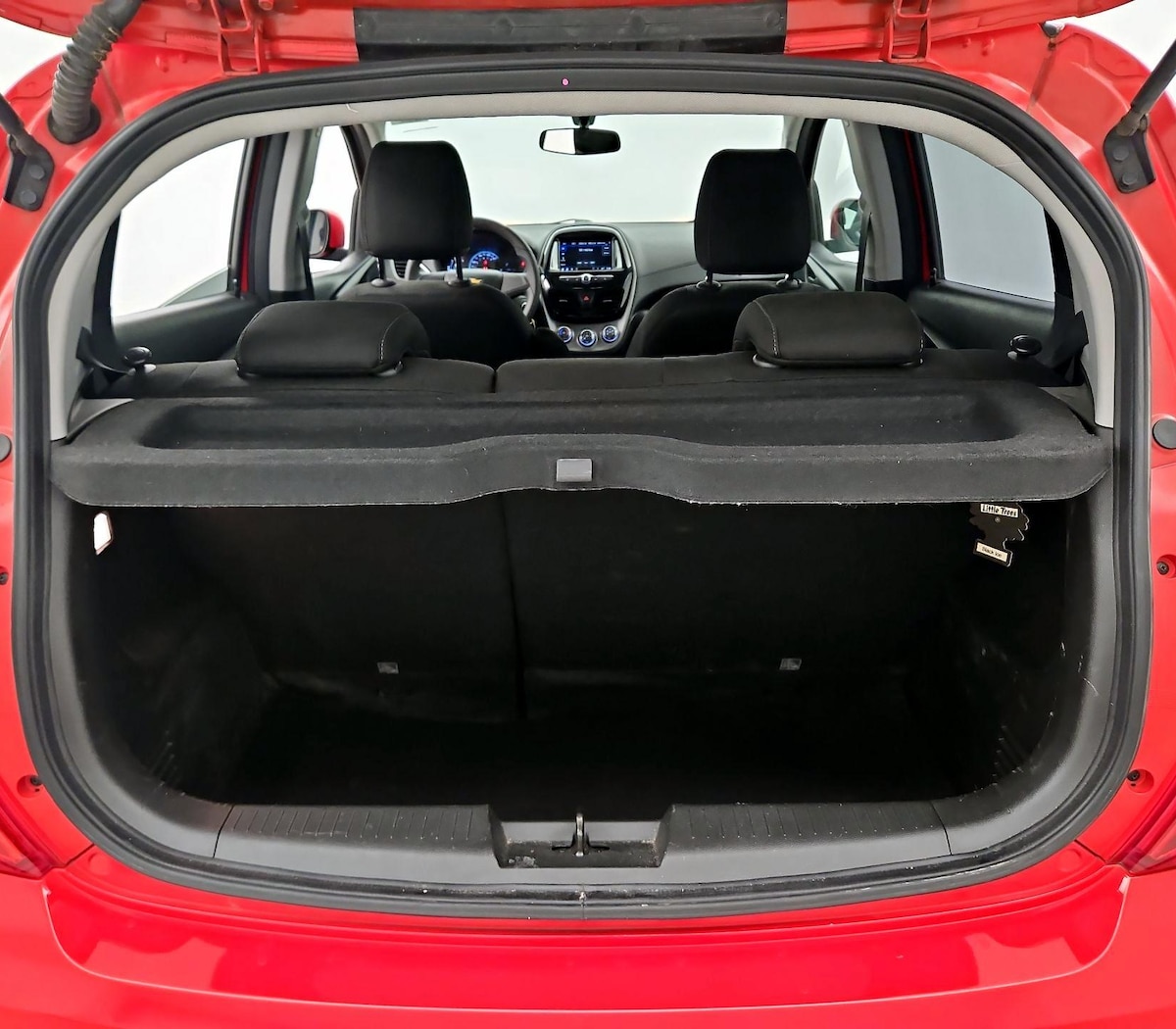 Trunk/Cargo (Seats Up)