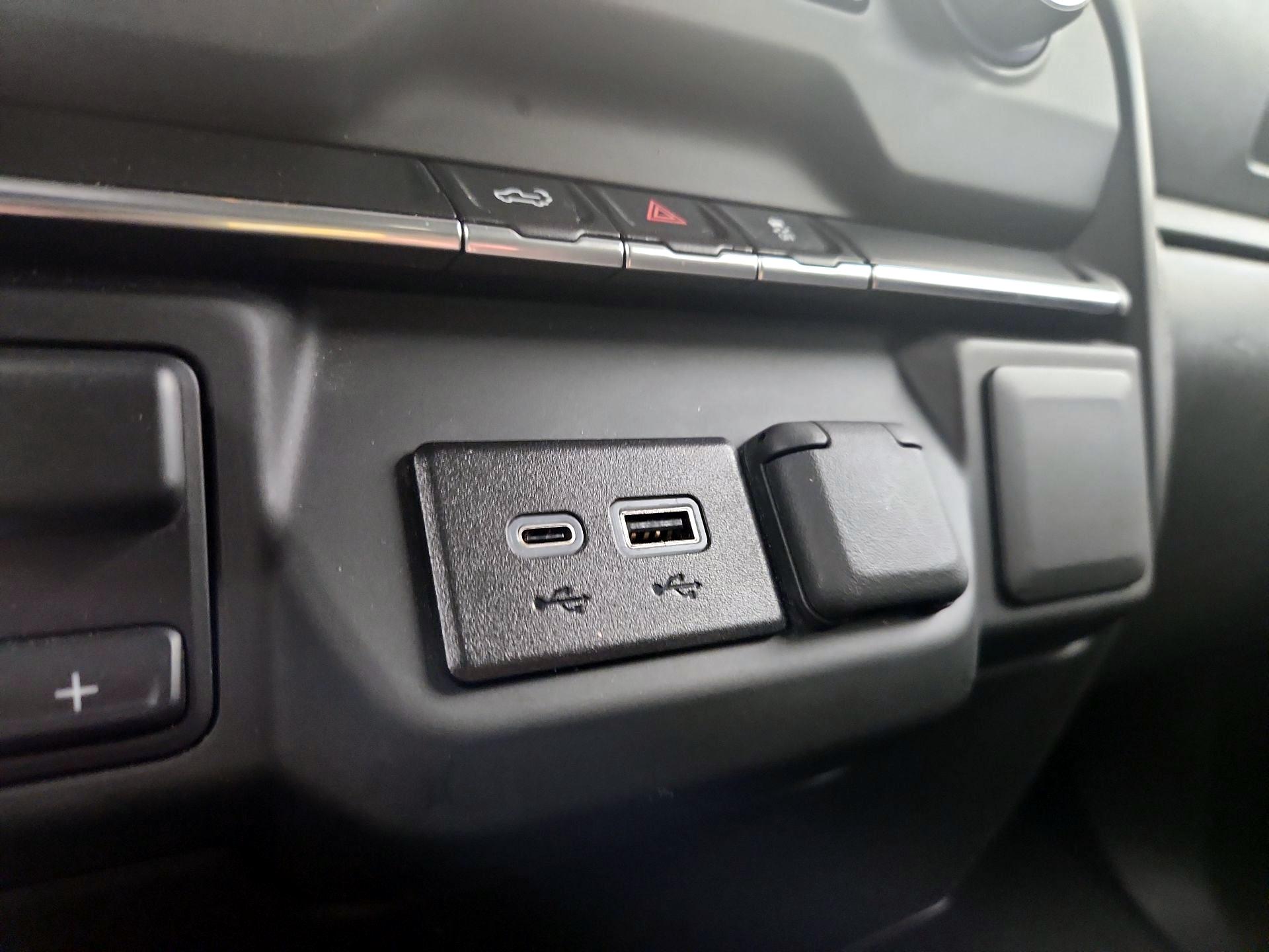 Thumbnail: 2023 Chevrolet Silverado 2500 - 18