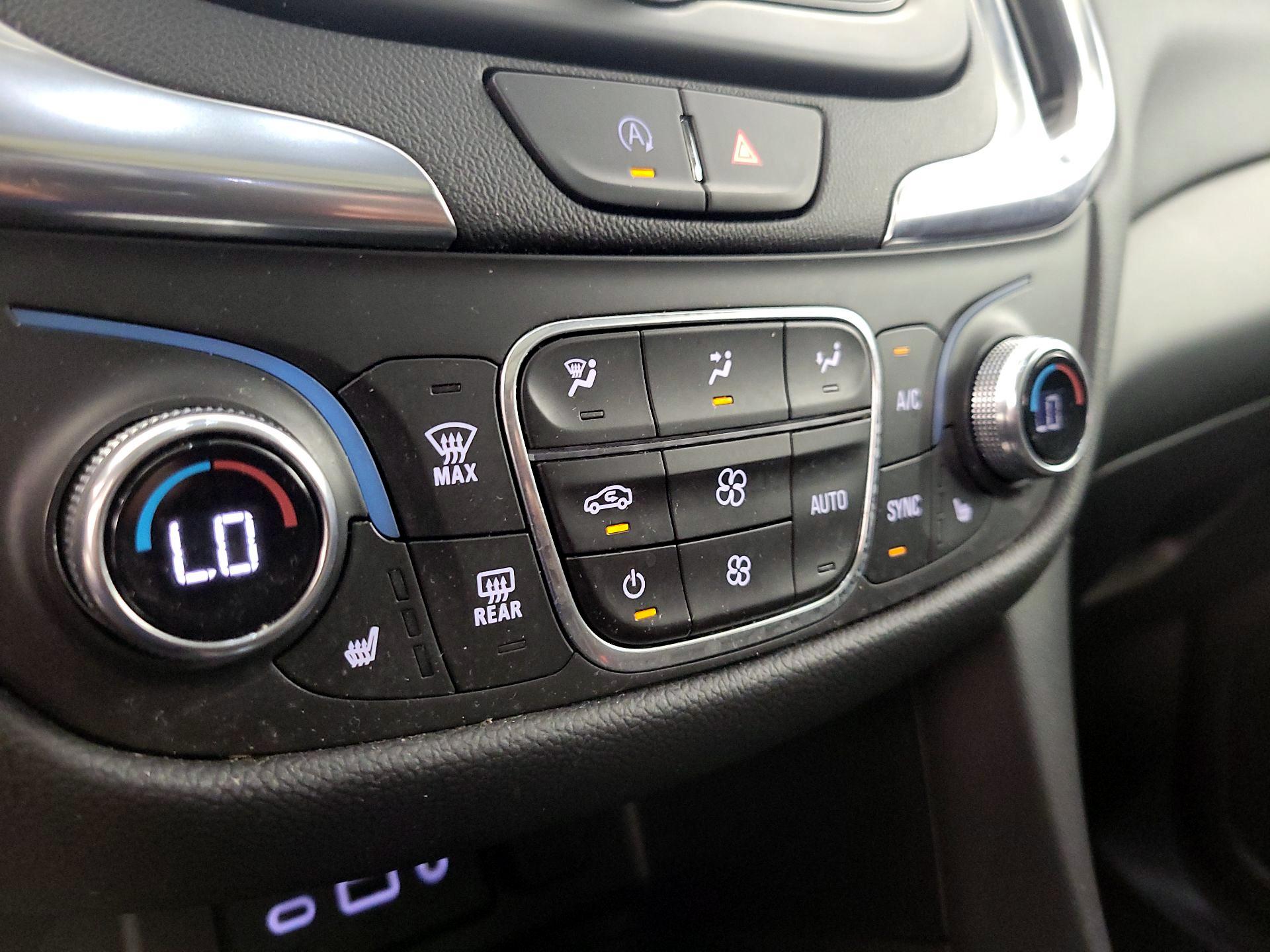 Thumbnail: 2022 Chevrolet Equinox - 16