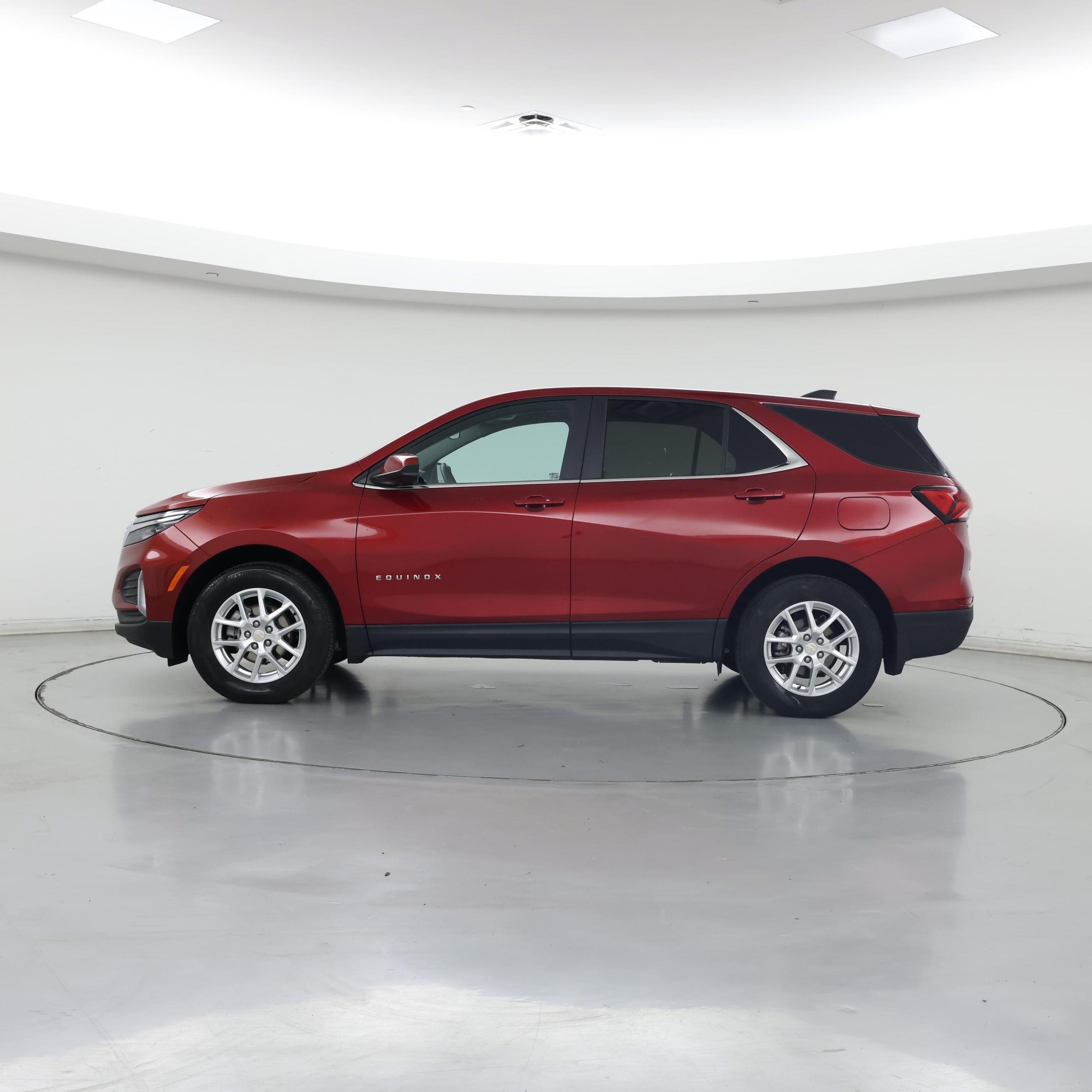 Thumbnail: 2022 Chevrolet Equinox - 3