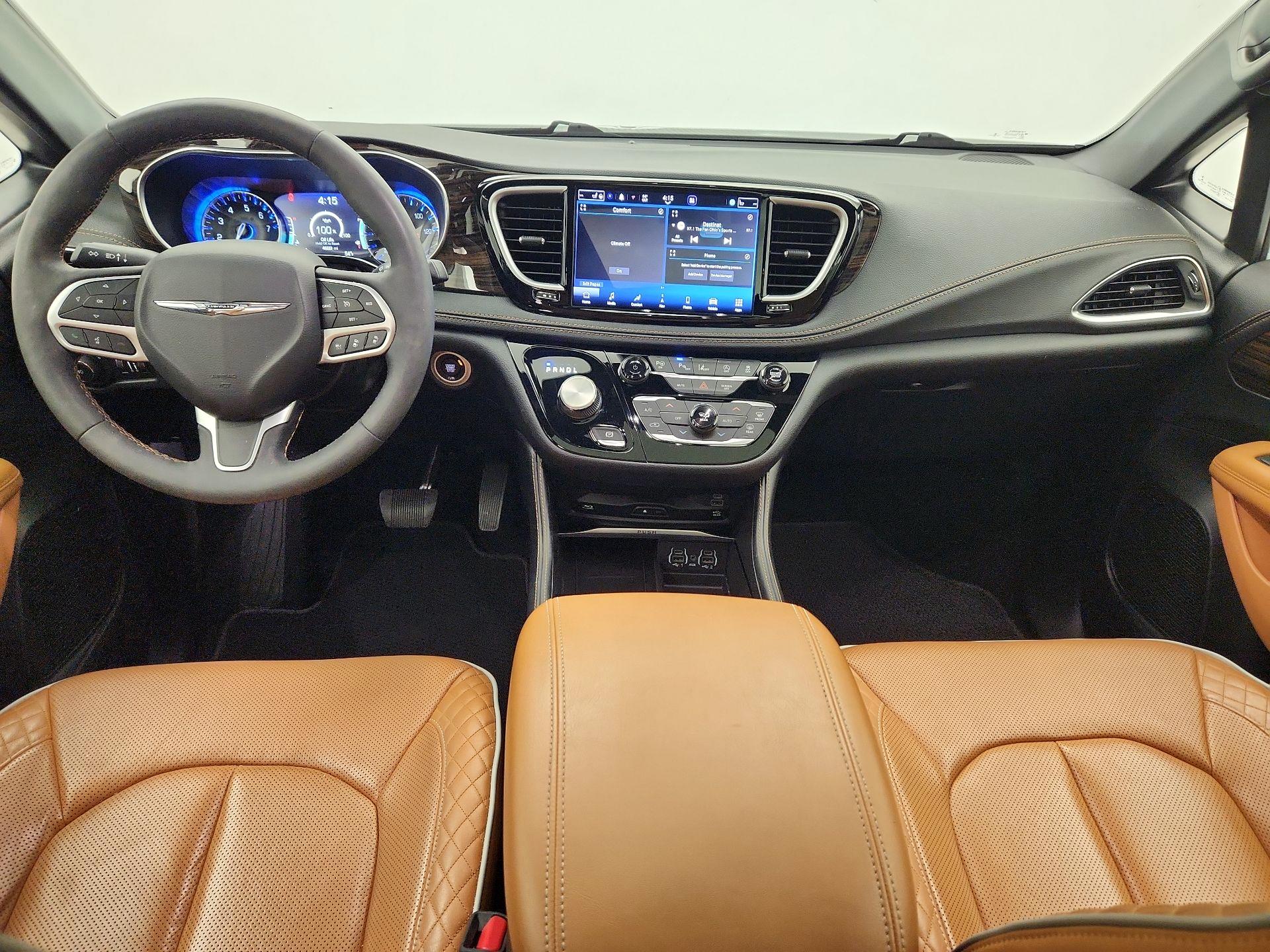 Thumbnail: 2022 Chrysler Pacifica - 9