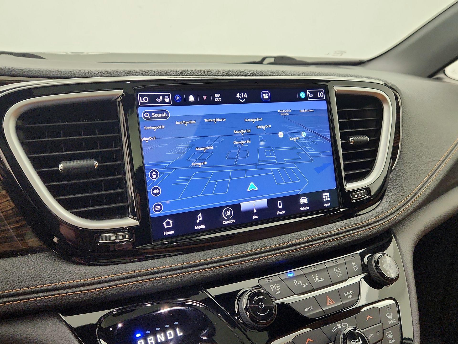Thumbnail: 2022 Chrysler Pacifica - 14