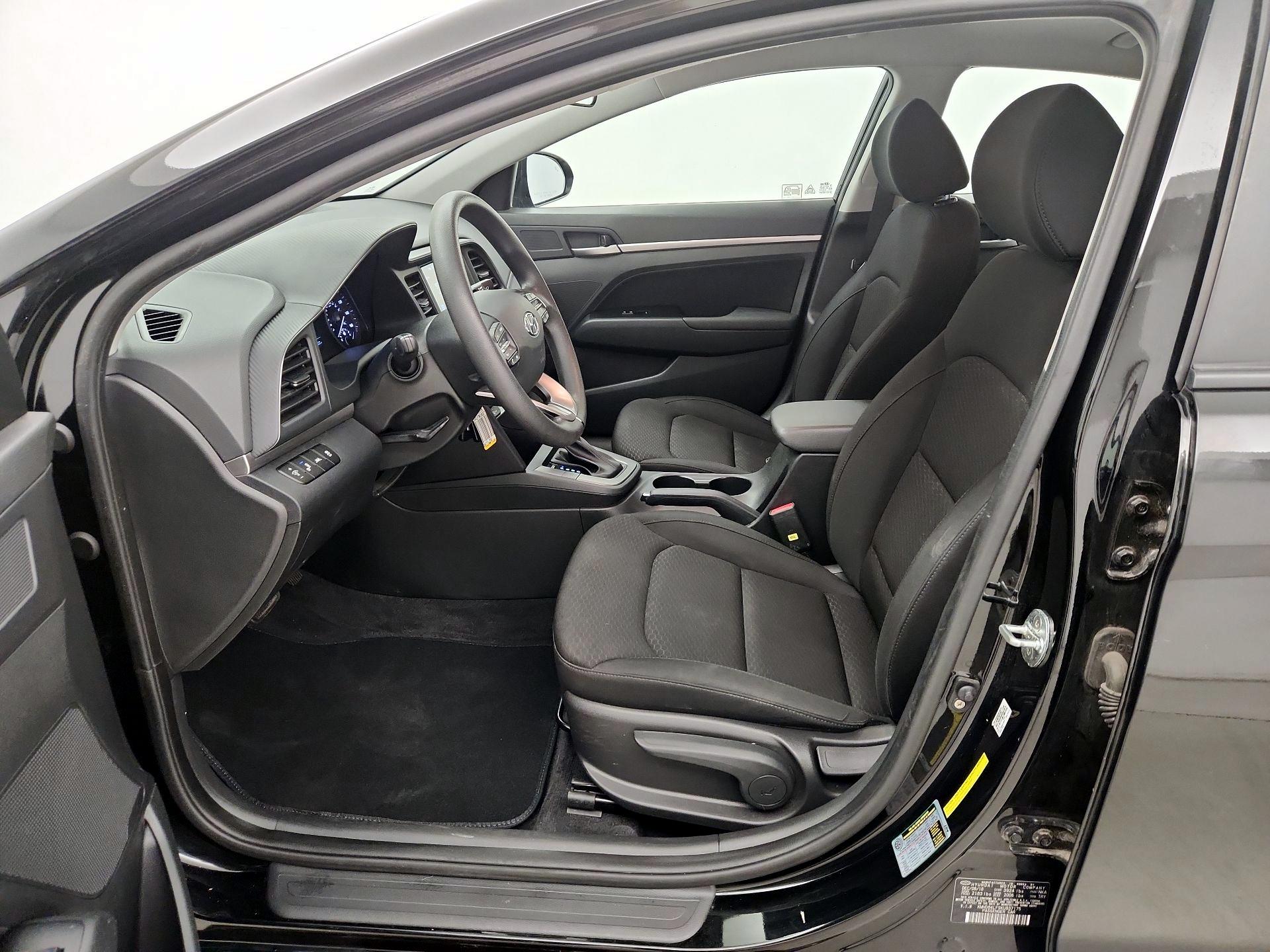 Thumbnail: 2019 Hyundai Elantra - 11