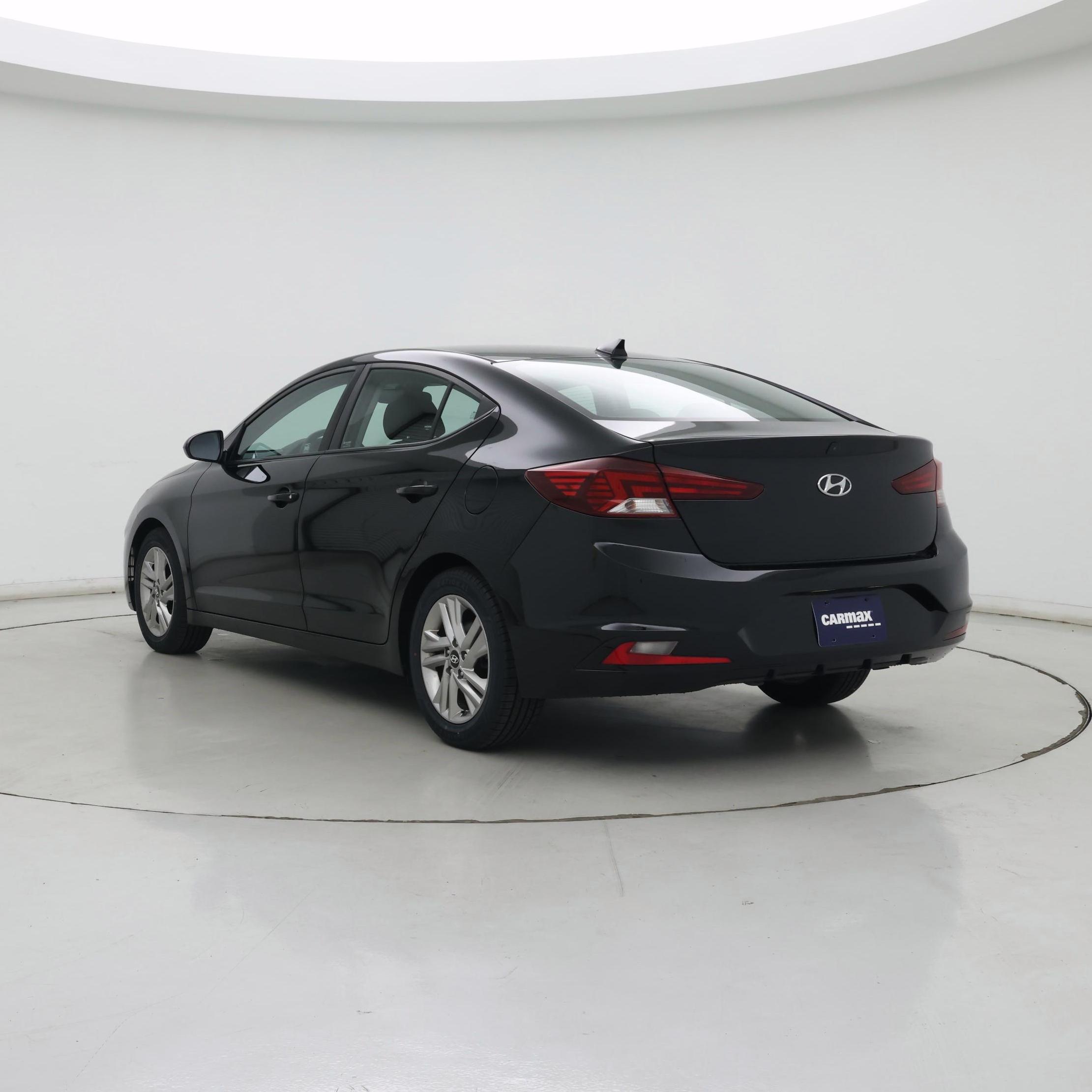 Thumbnail: 2019 Hyundai Elantra - 2