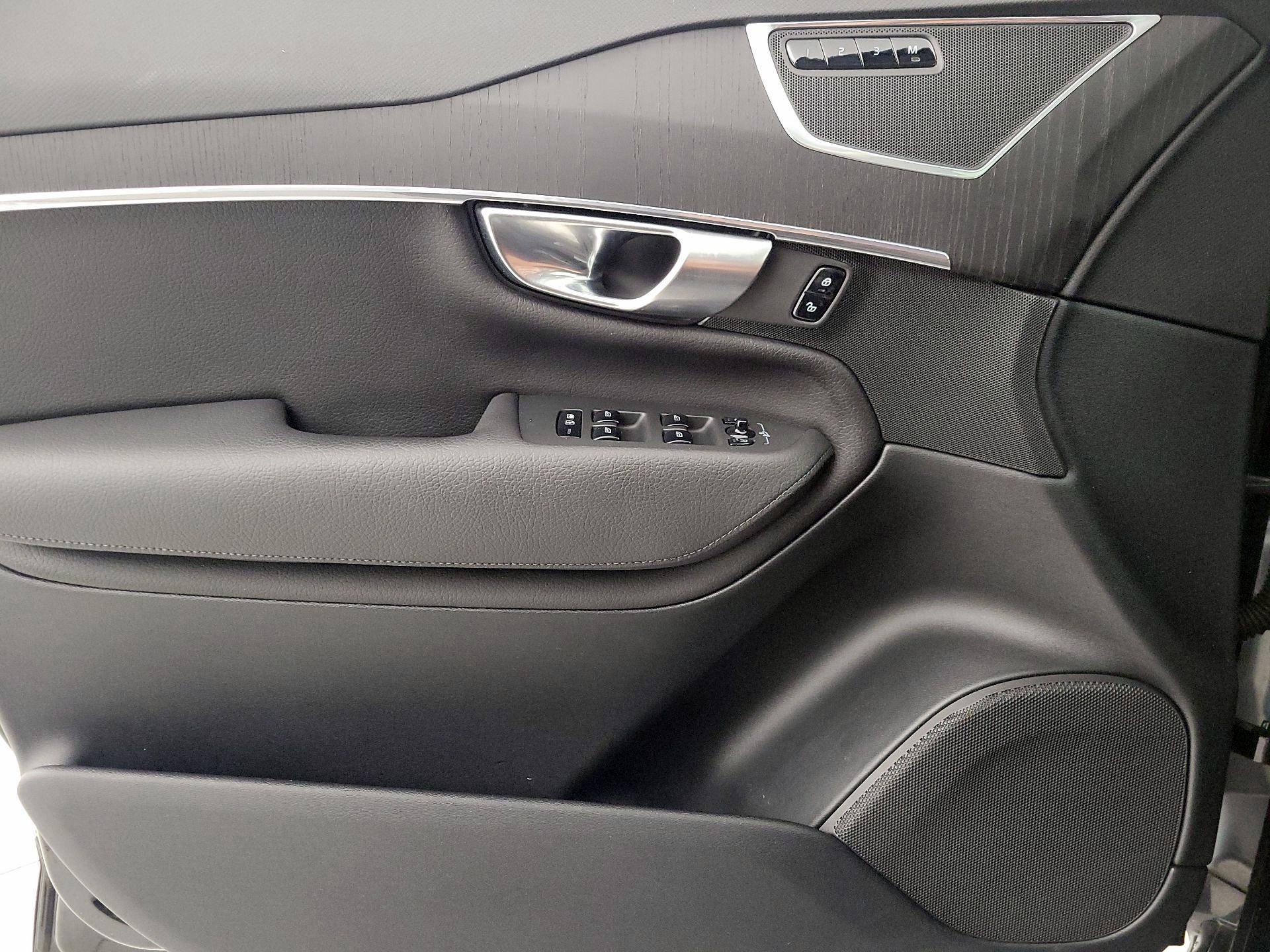 Thumbnail: 2020 Volvo XC90 - 12