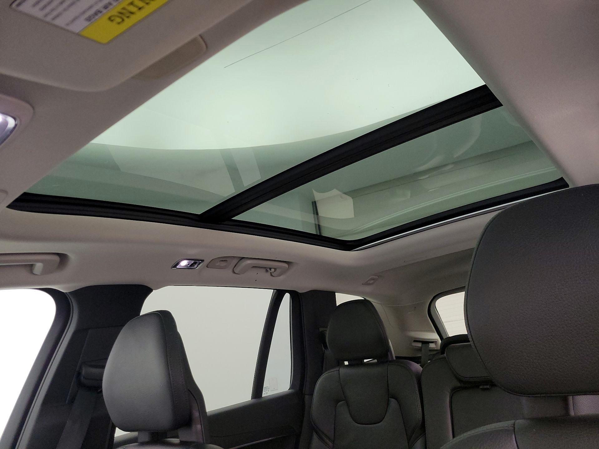 Thumbnail: 2020 Volvo XC90 - 20