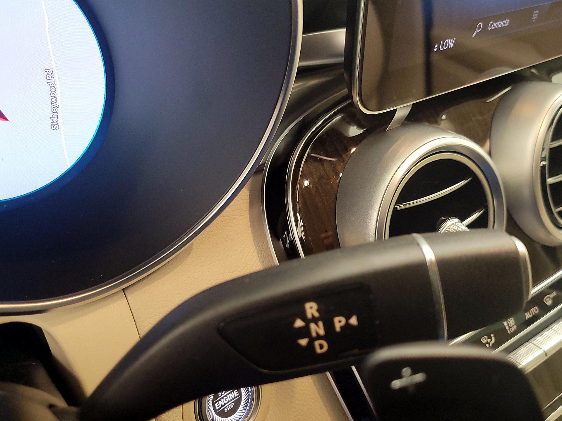 Thumbnail: 2022 Mercedes-Benz GLC - 18