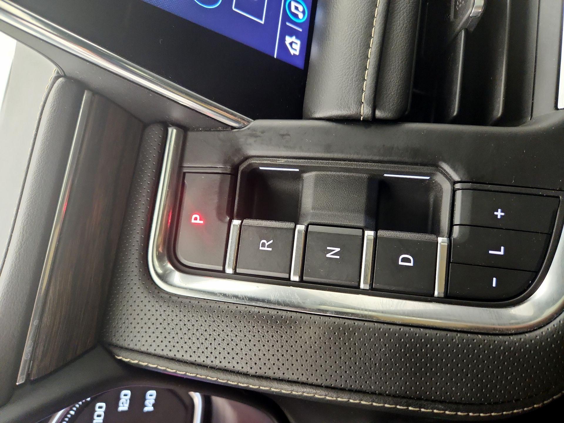 Thumbnail: 2021 Chevrolet Suburban - 18