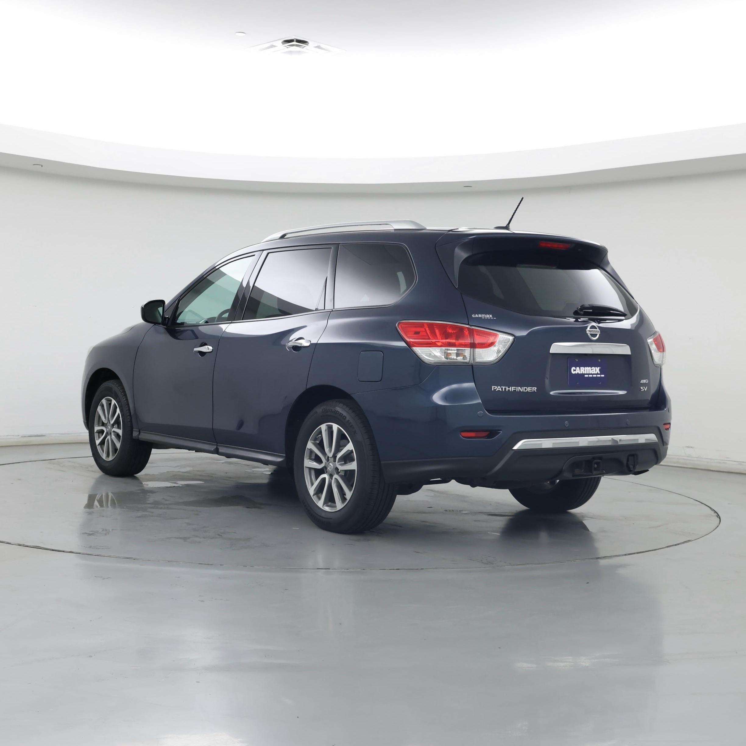 Thumbnail: 2016 Nissan Pathfinder - 2
