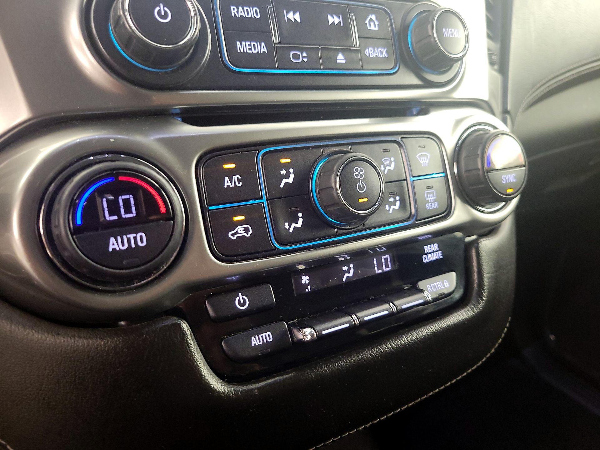 Thumbnail: 2019 Chevrolet Tahoe - 16
