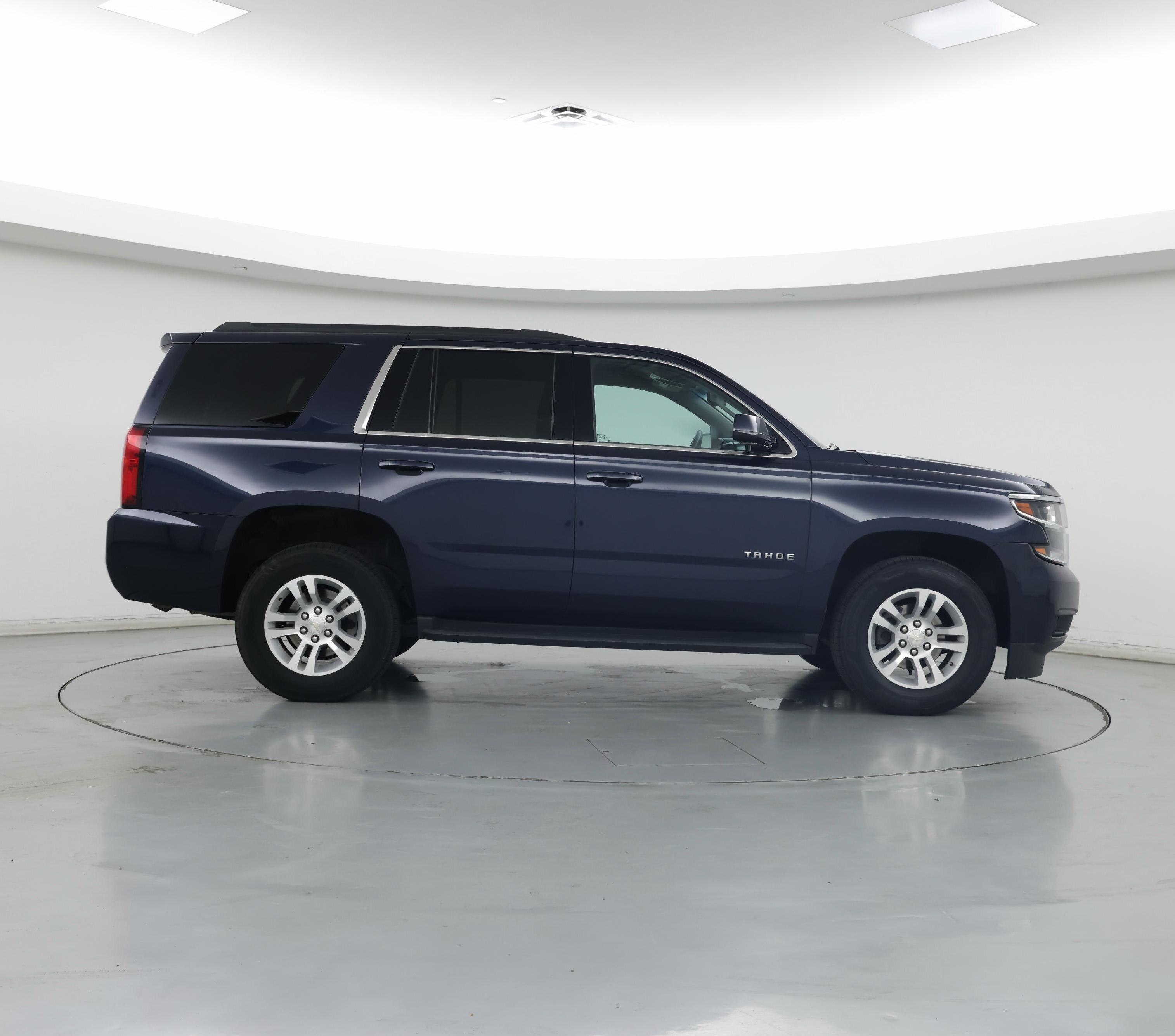 Thumbnail: 2019 Chevrolet Tahoe - 7