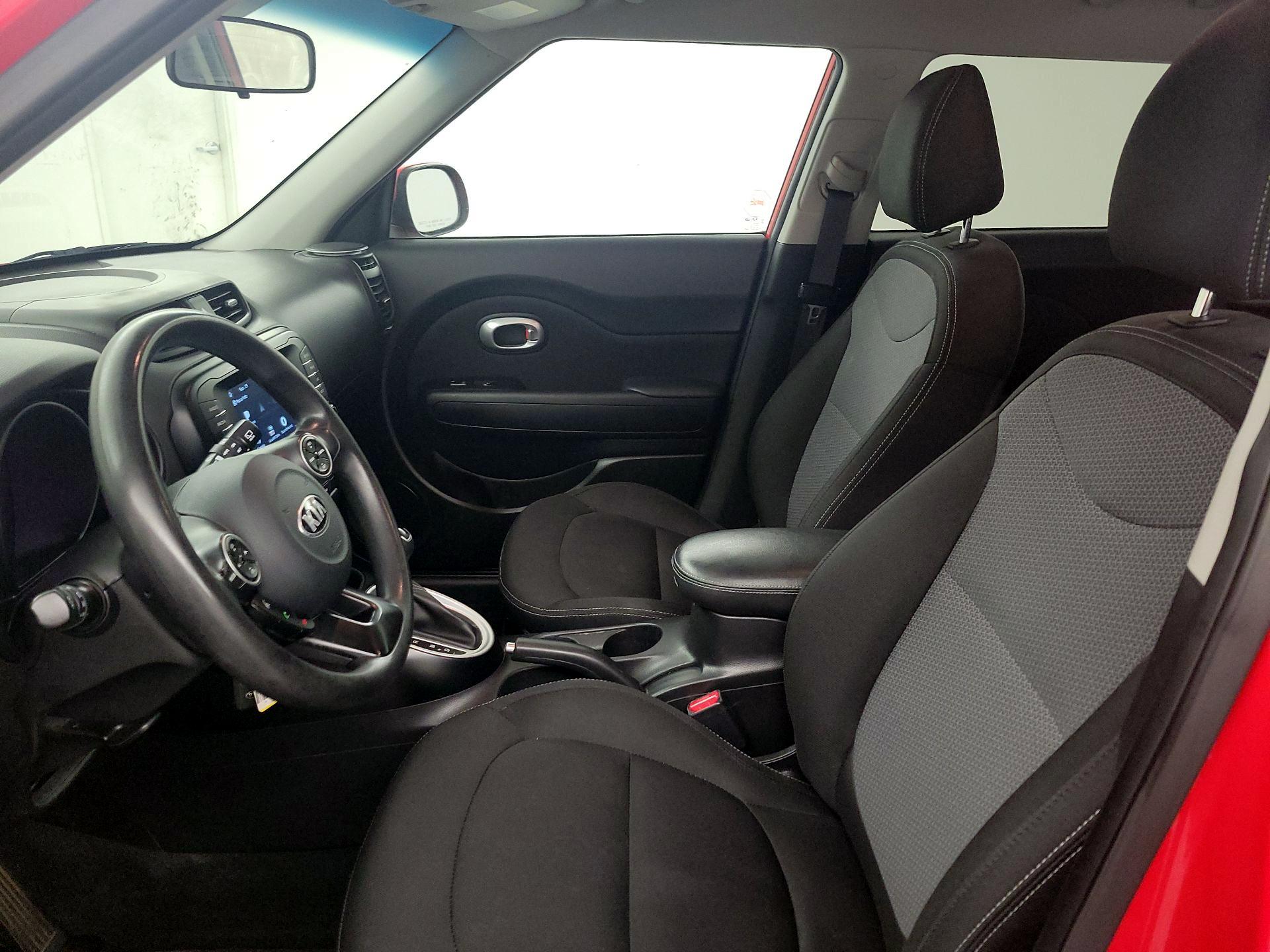 Thumbnail: 2018 Kia Soul - 11