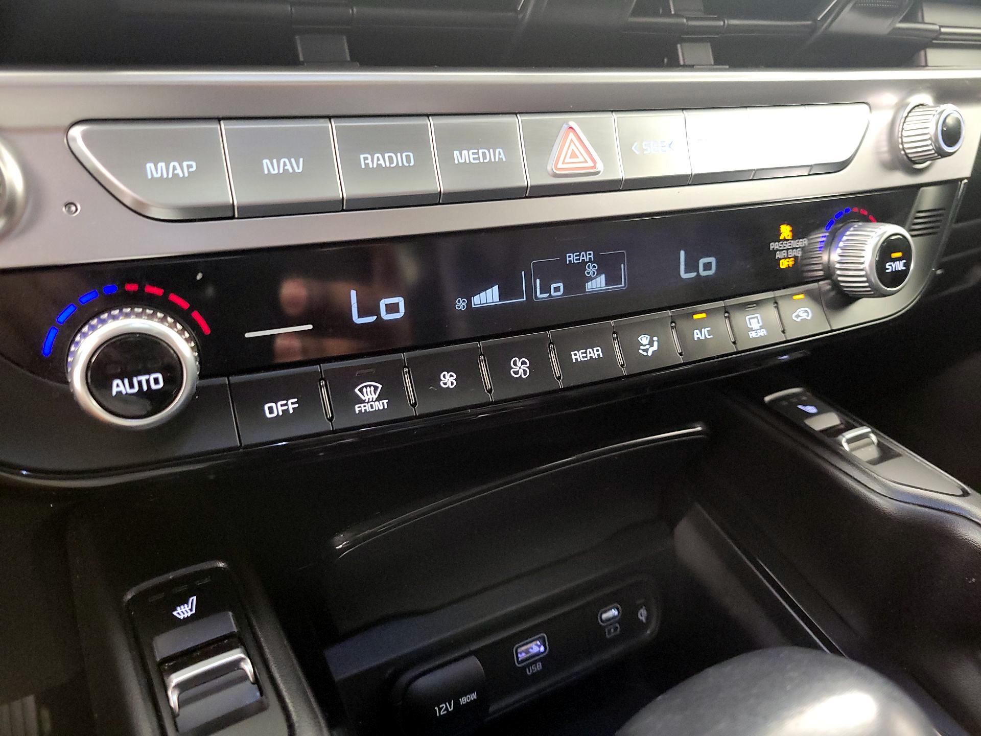 Thumbnail: 2024 Kia Telluride - 17