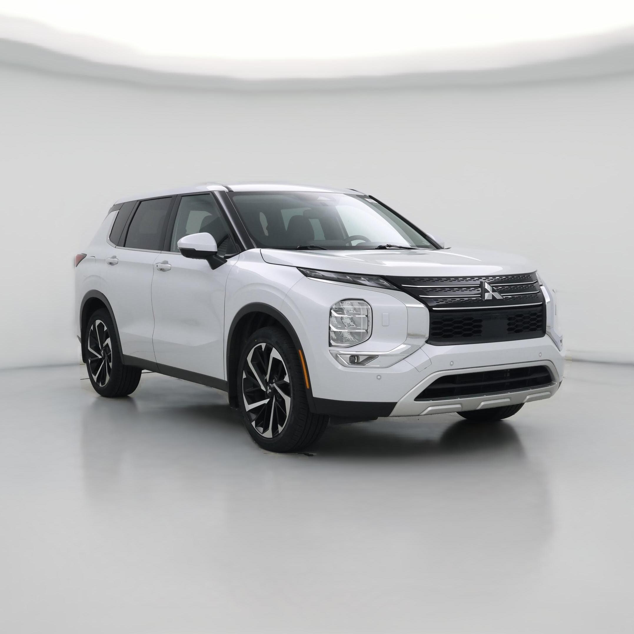 Thumbnail: 2022 Mitsubishi Outlander - 1