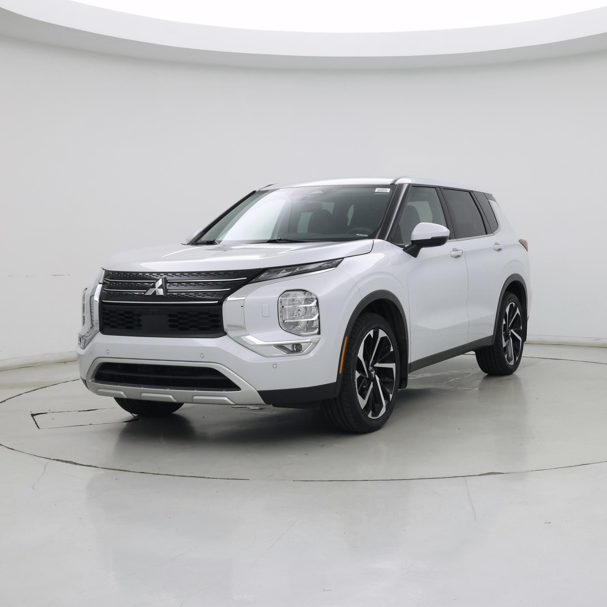 Thumbnail: 2022 Mitsubishi Outlander - 4