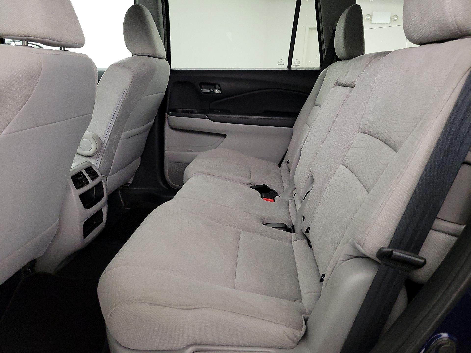 Thumbnail: 2018 Honda Pilot - 19