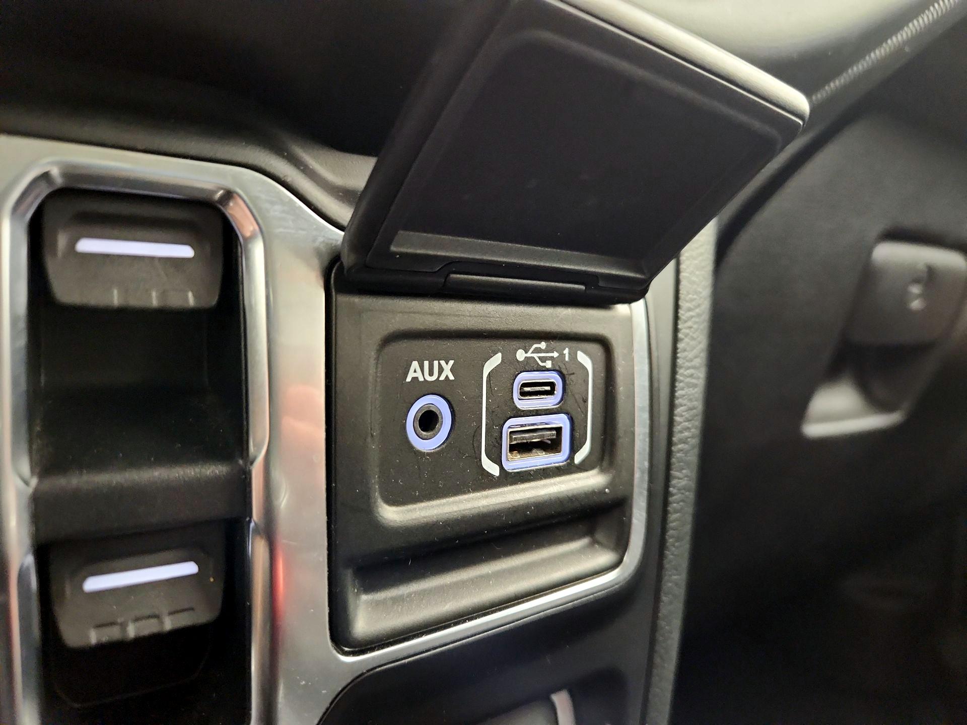 Thumbnail: 2020 Jeep Wrangler - 19