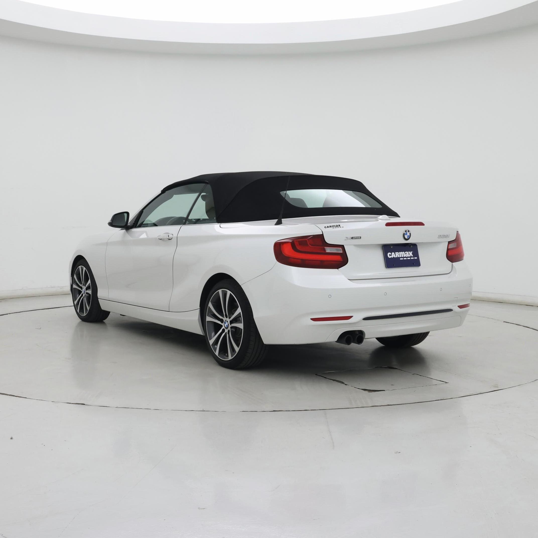 Thumbnail: 2016 BMW 2 Series - 2