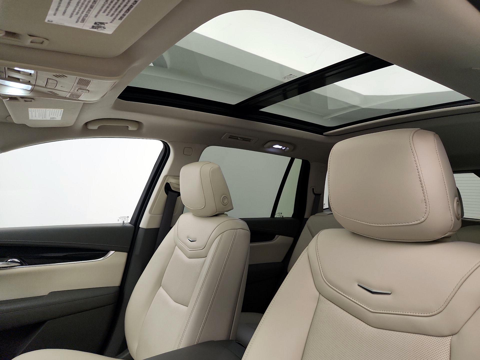 Thumbnail: 2023 Cadillac XT6 - 20