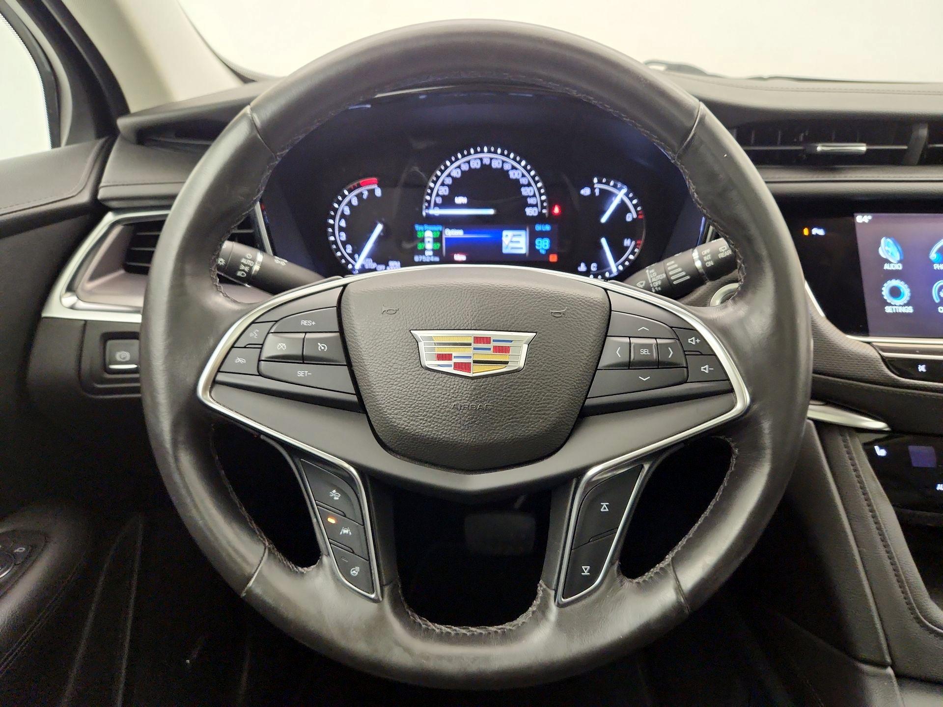 Thumbnail: 2017 Cadillac XT5 - 10