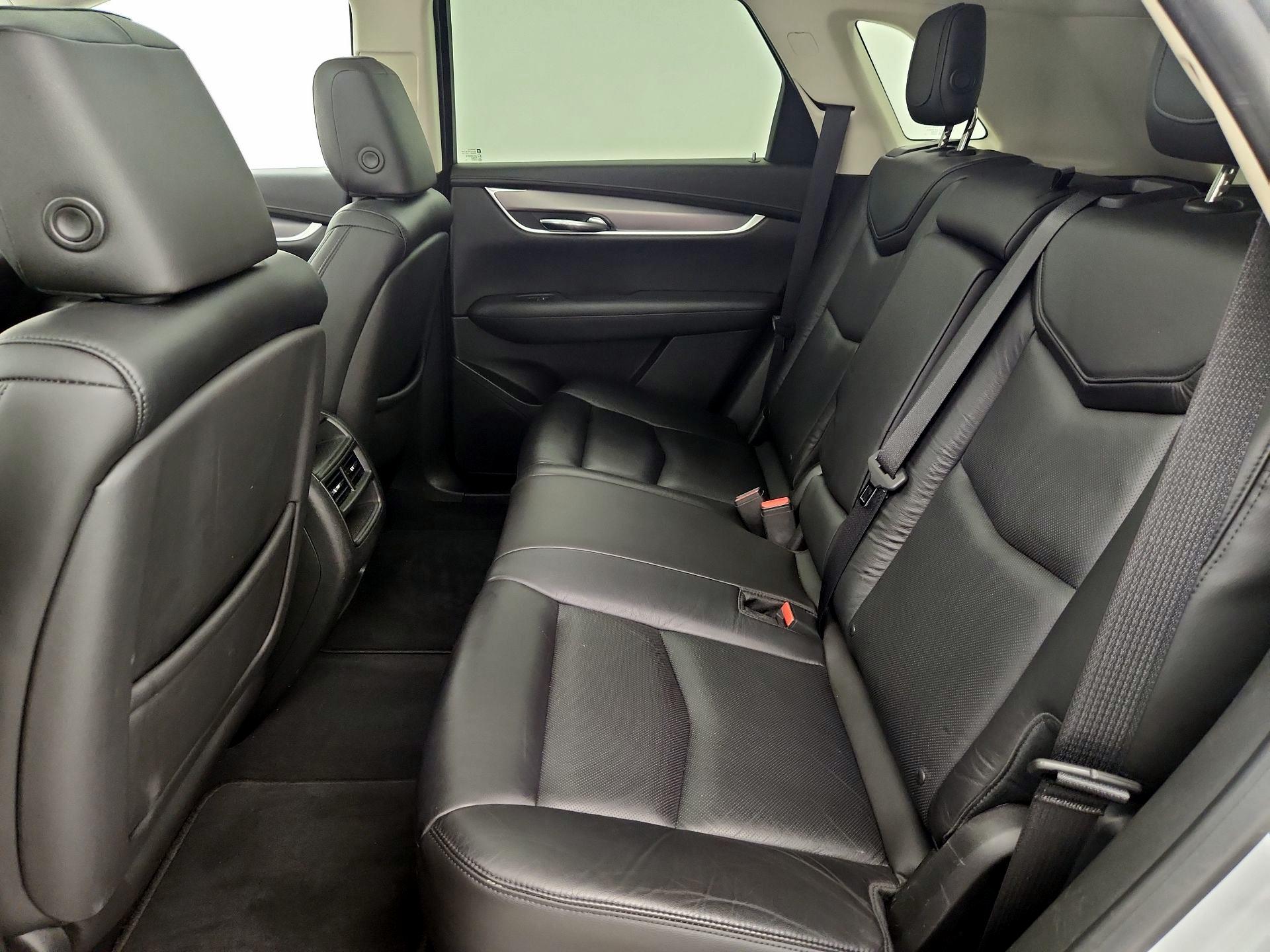Thumbnail: 2017 Cadillac XT5 - 20