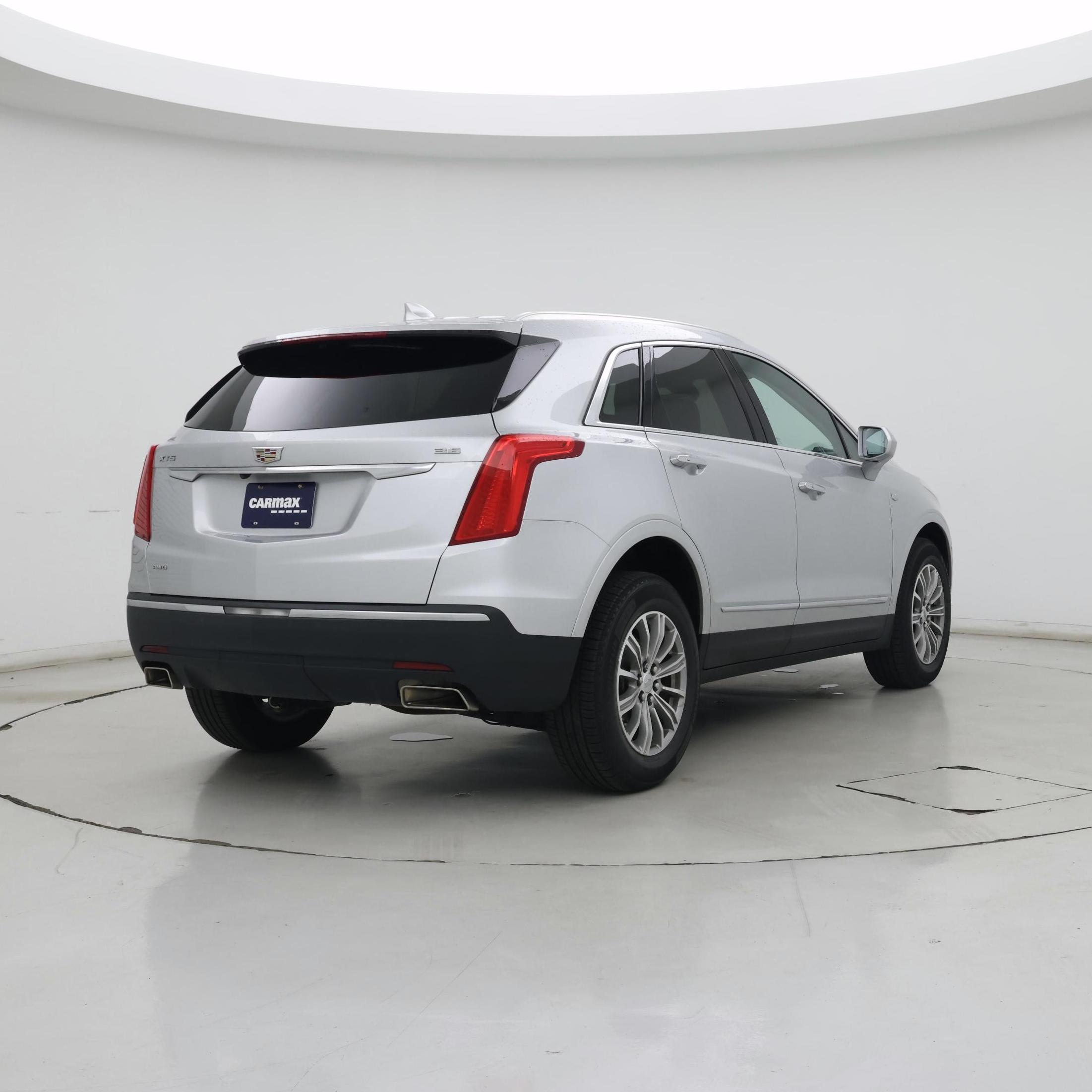 Thumbnail: 2017 Cadillac XT5 - 8