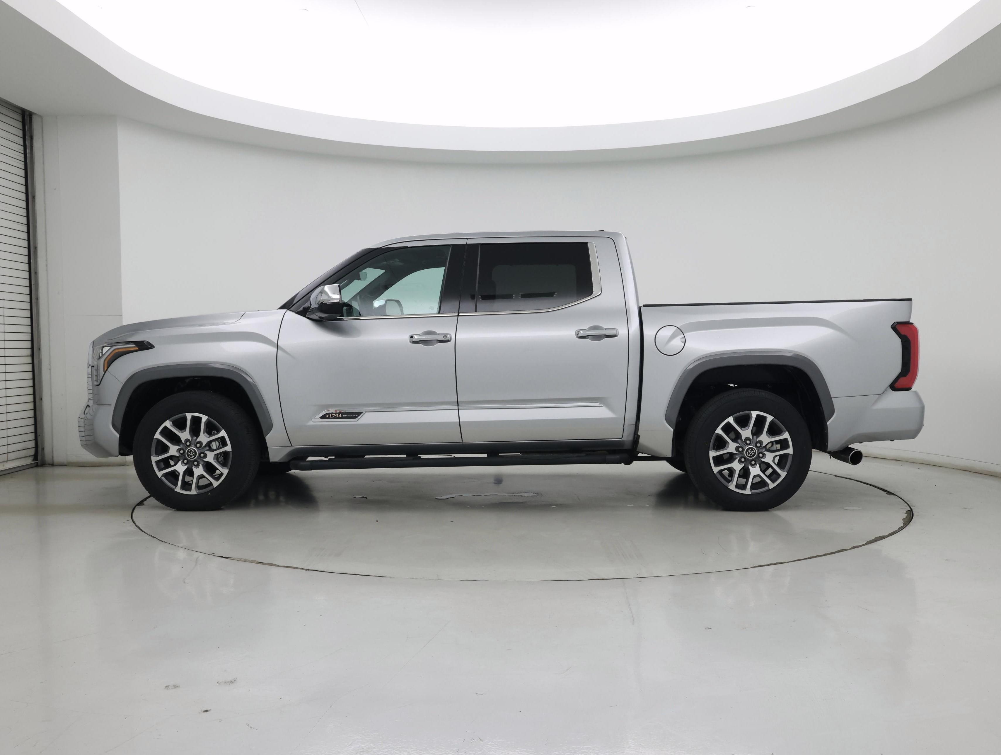 Thumbnail: 2023 Toyota Tundra - 3