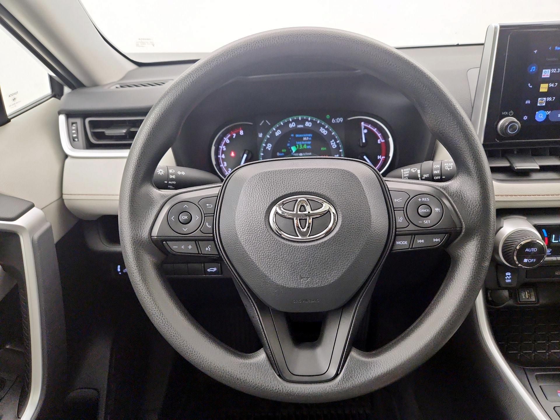 Thumbnail: 2024 Toyota RAV4 - 10
