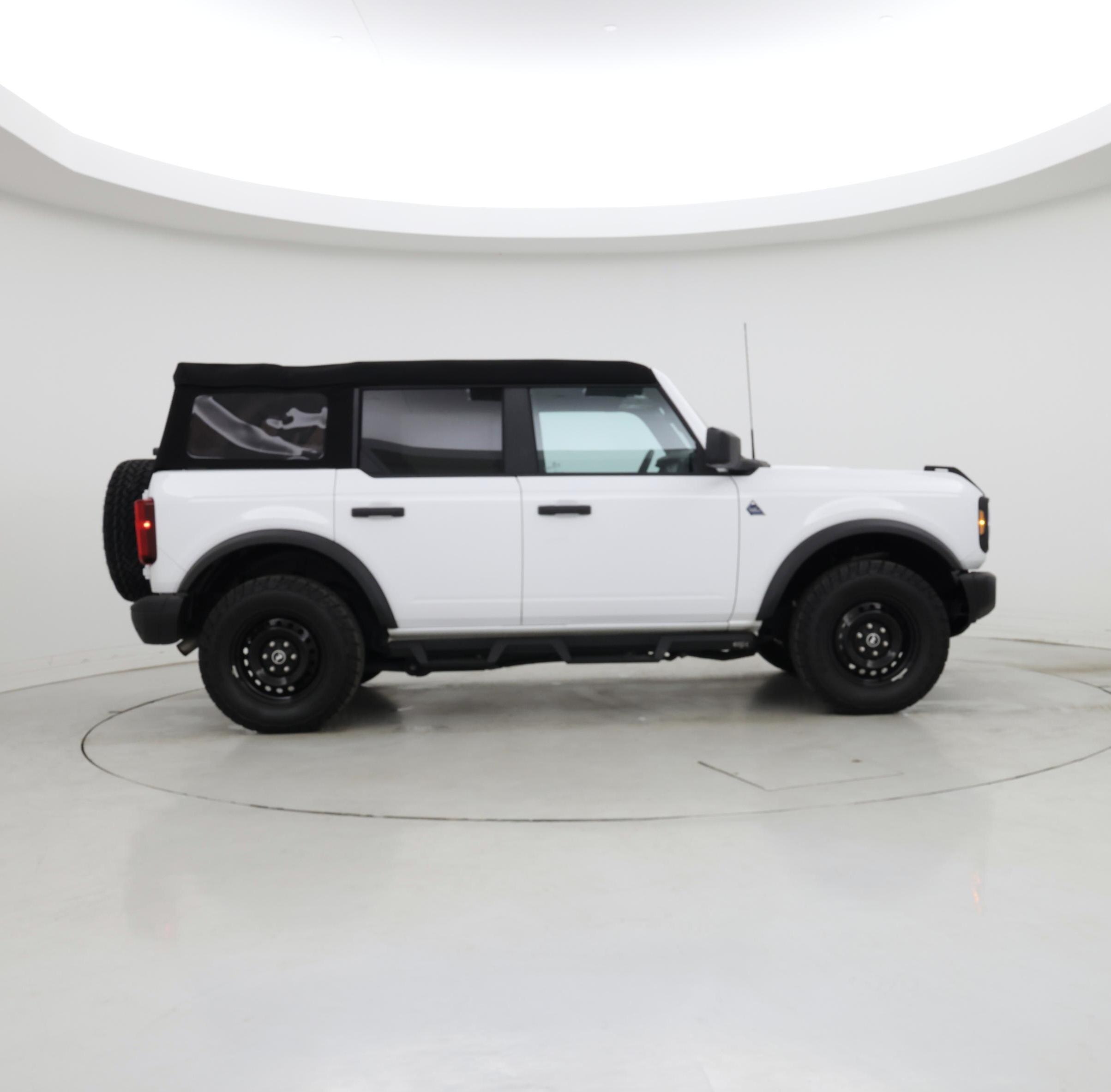 Thumbnail: 2023 Ford Bronco - 7