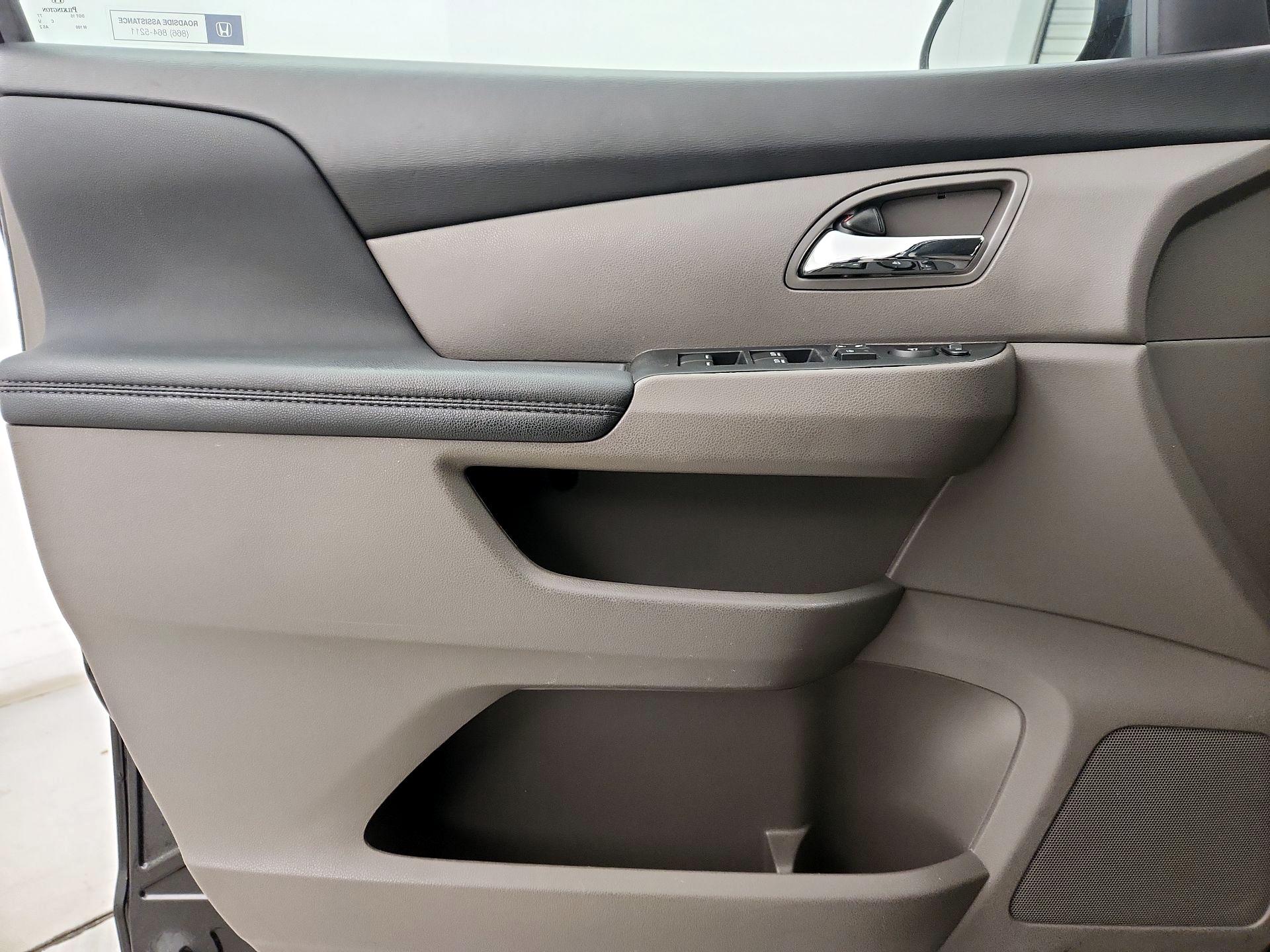 Thumbnail: 2016 Honda Odyssey - 12