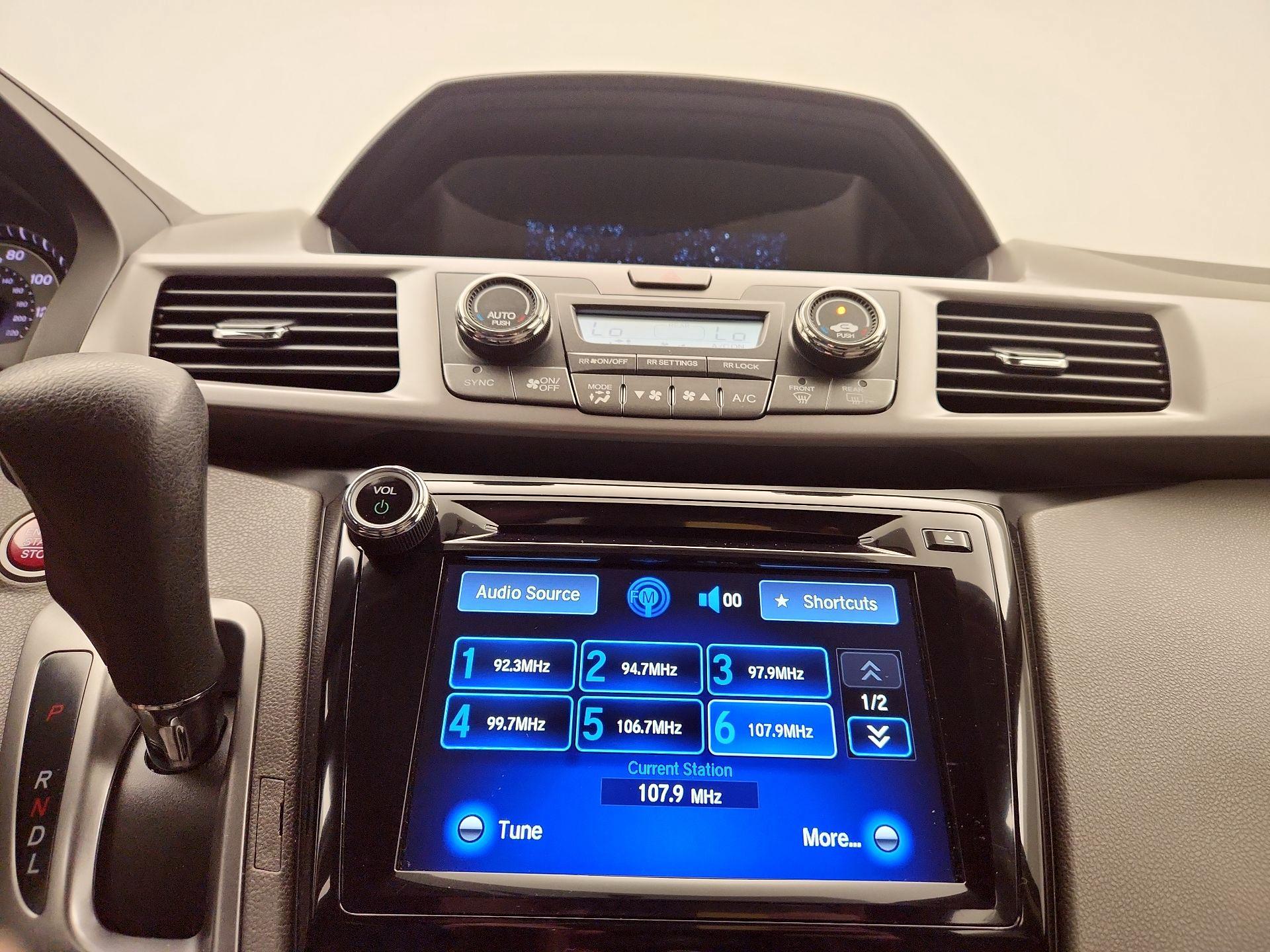 Thumbnail: 2016 Honda Odyssey - 15