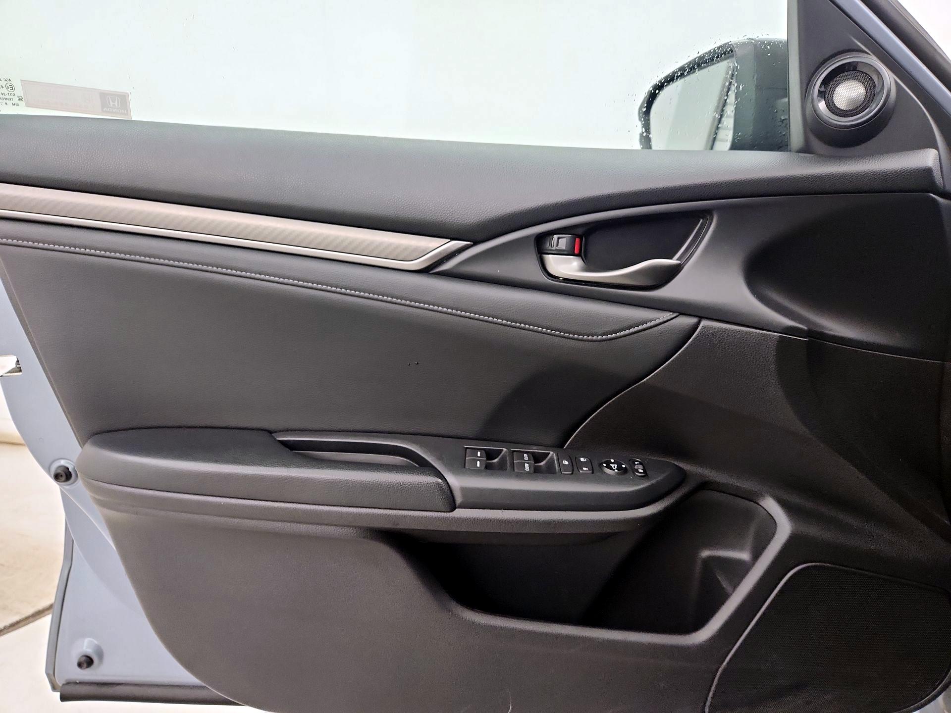 Thumbnail: 2019 Honda Civic - 12