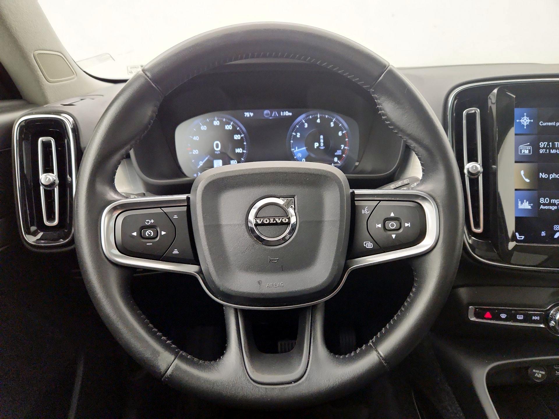 Thumbnail: 2020 Volvo XC40 - 10