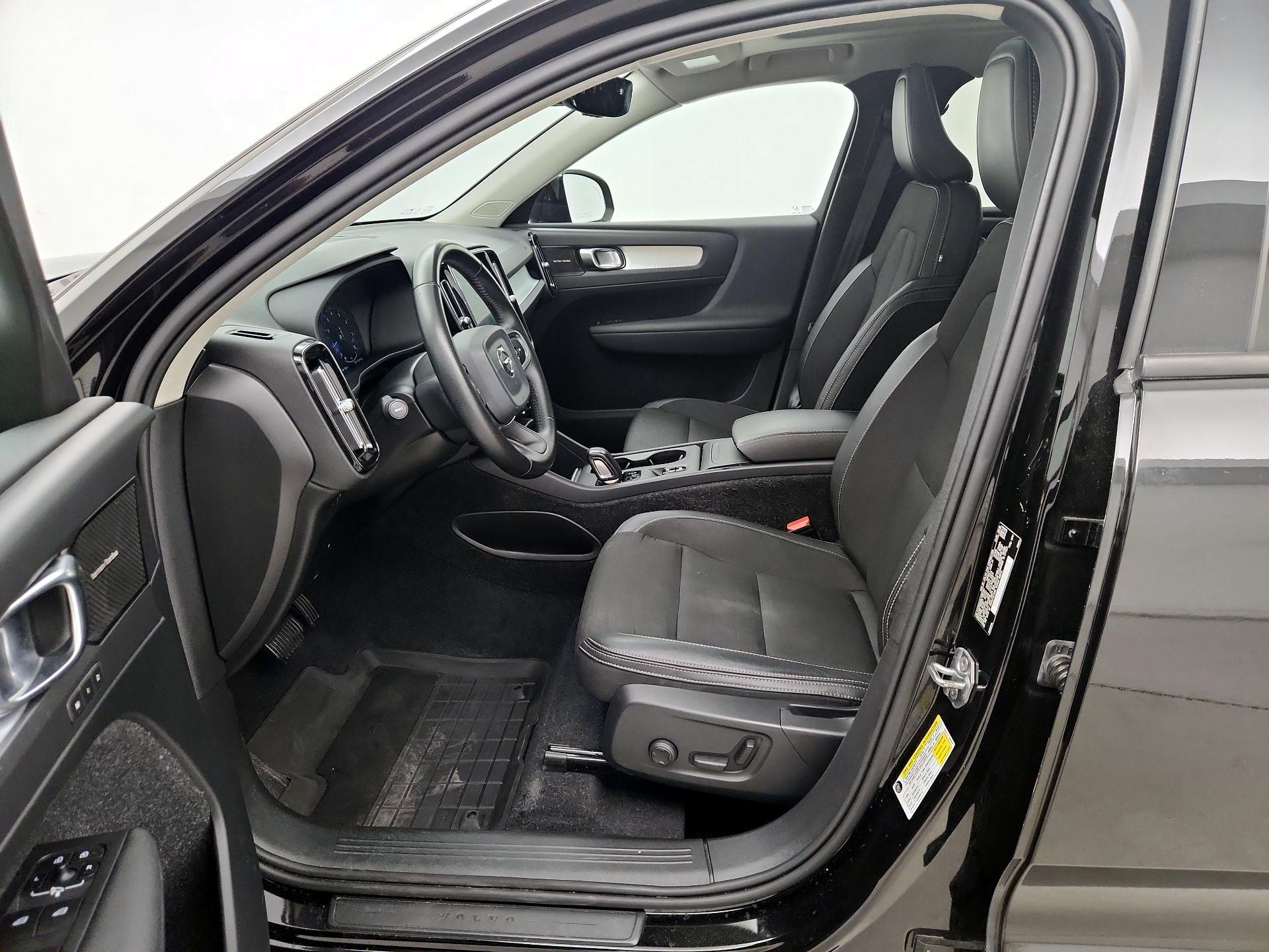 Thumbnail: 2020 Volvo XC40 - 11