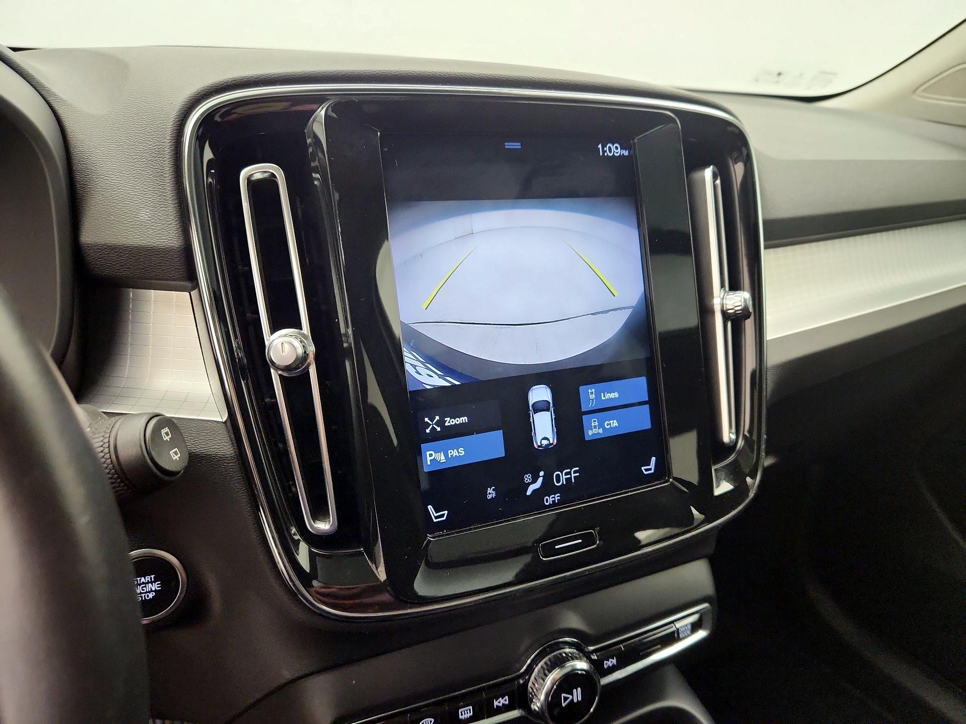 Thumbnail: 2020 Volvo XC40 - 15