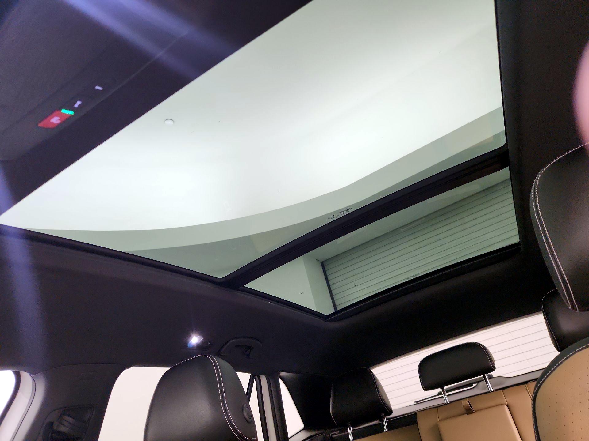 Thumbnail: 2023 Volkswagen Atlas - 19