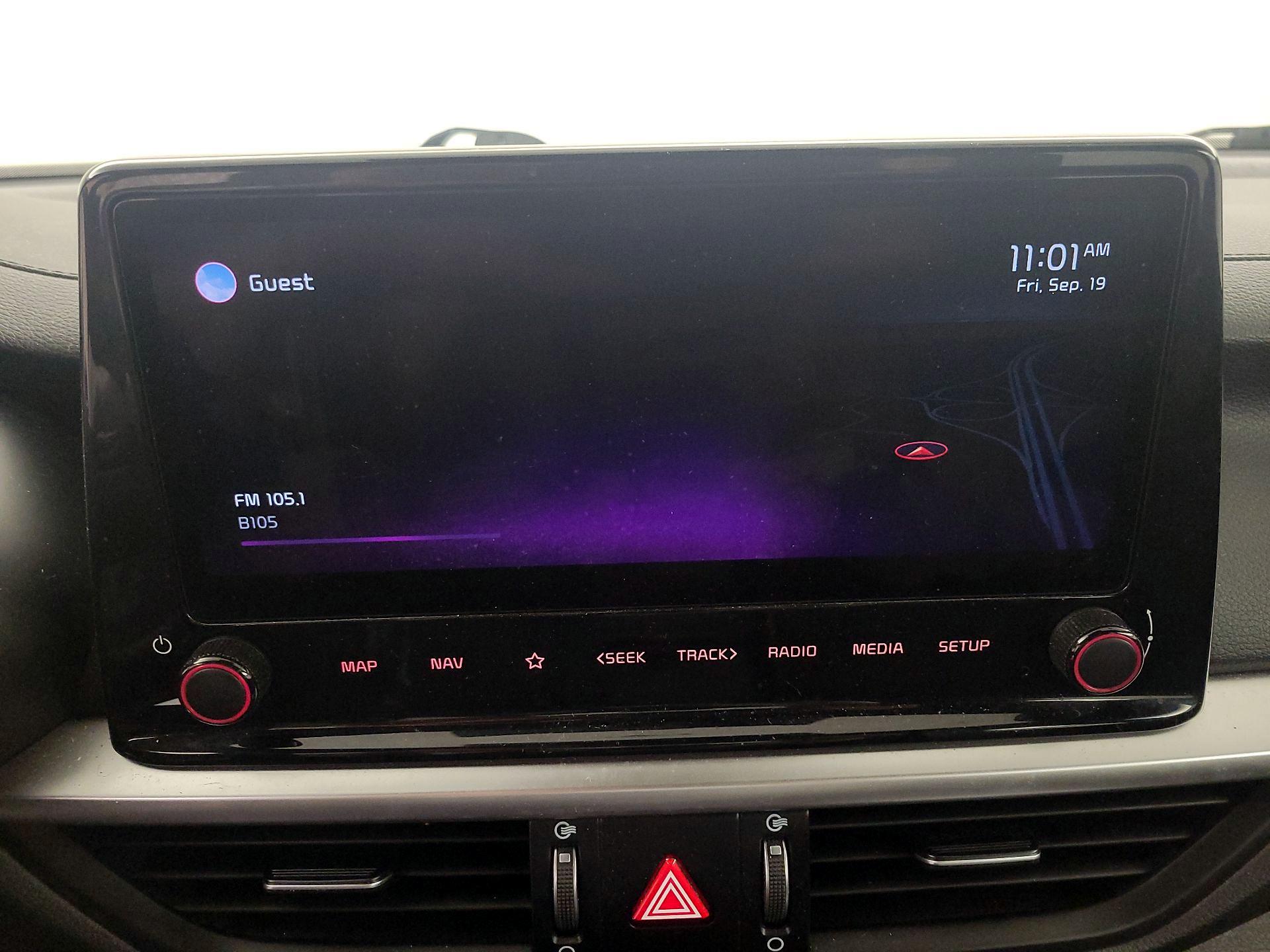 Thumbnail: 2022 Kia Forte - 16