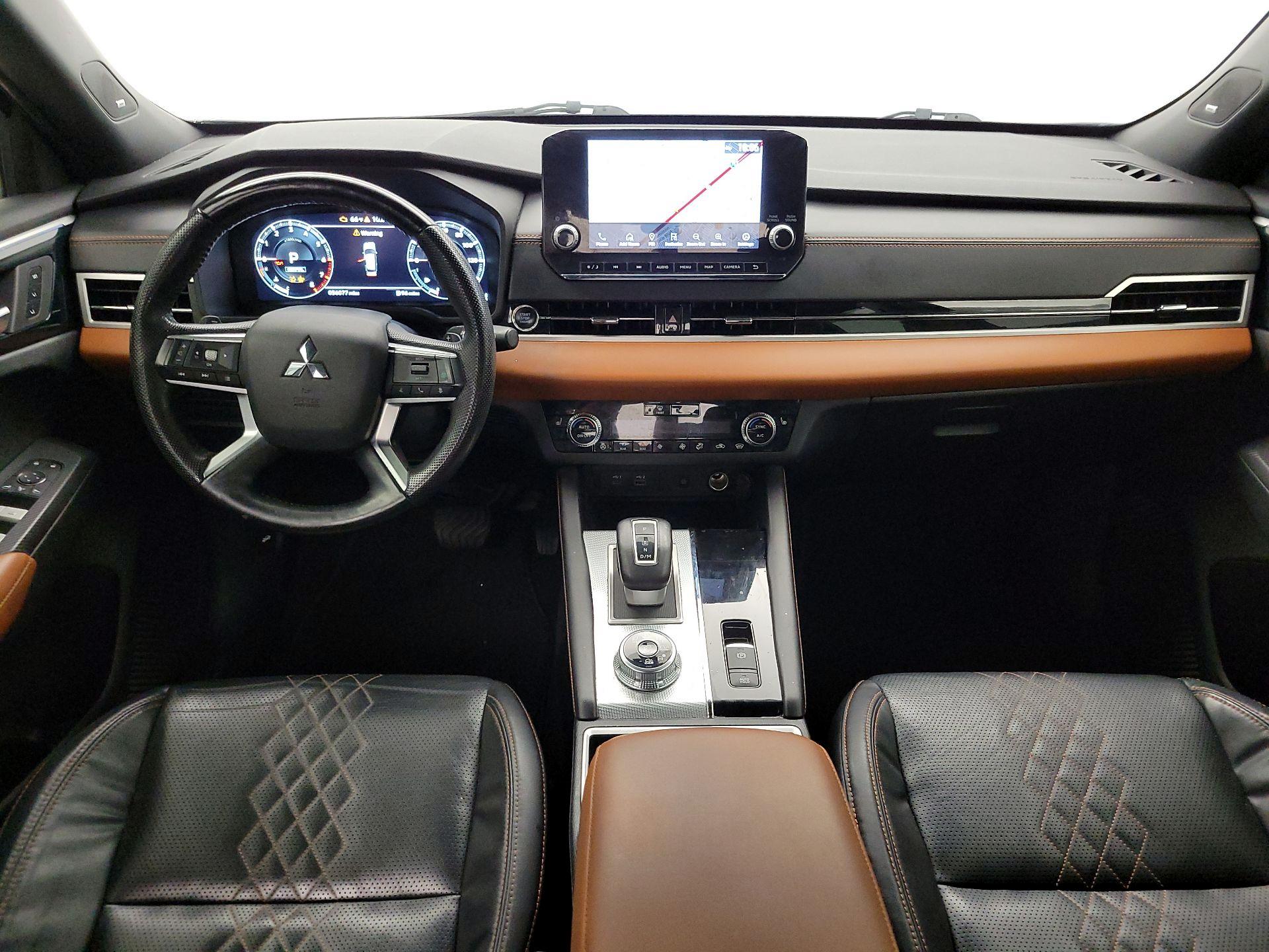Thumbnail: 2022 Mitsubishi Outlander - 9