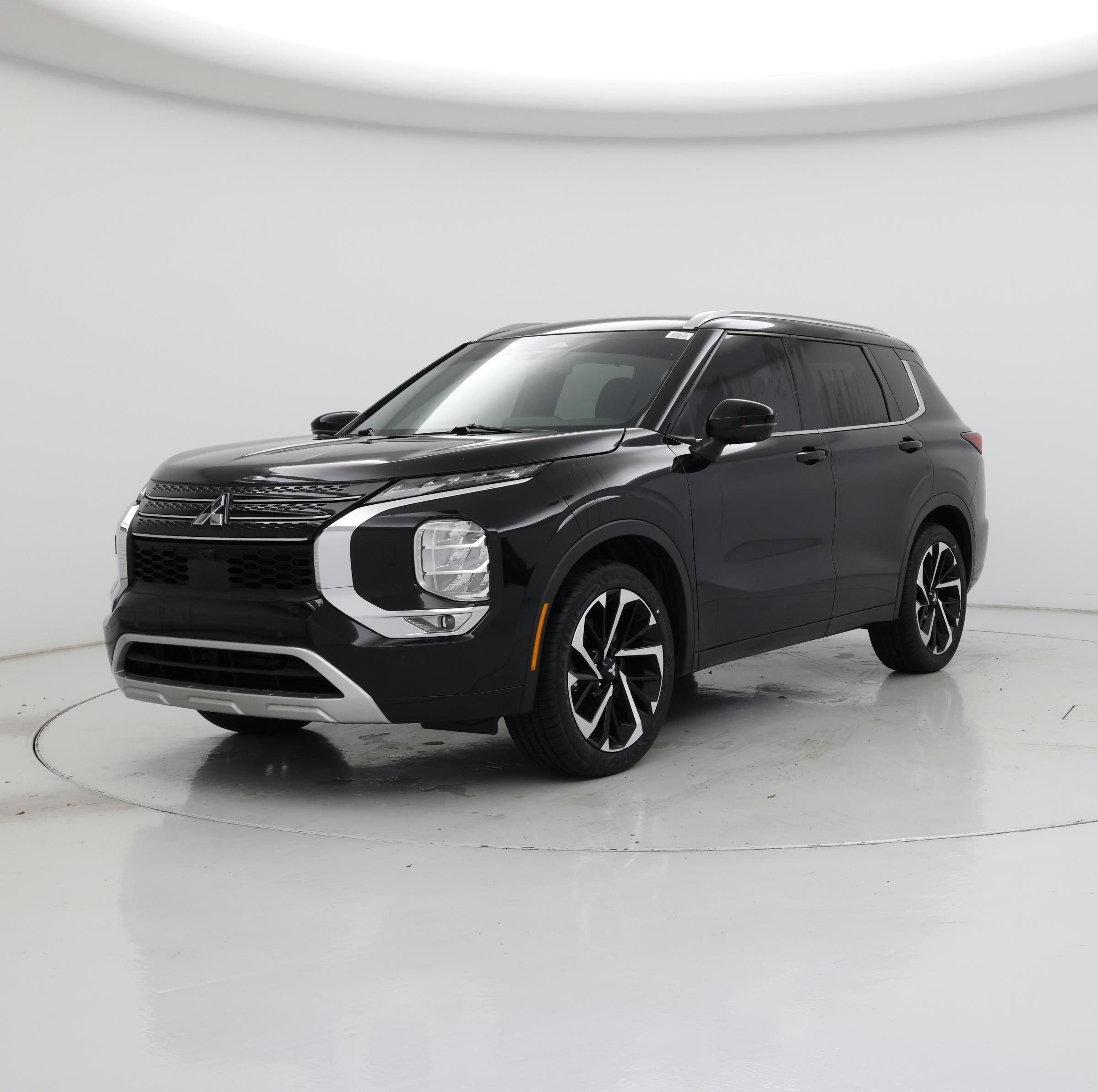 Thumbnail: 2022 Mitsubishi Outlander - 4